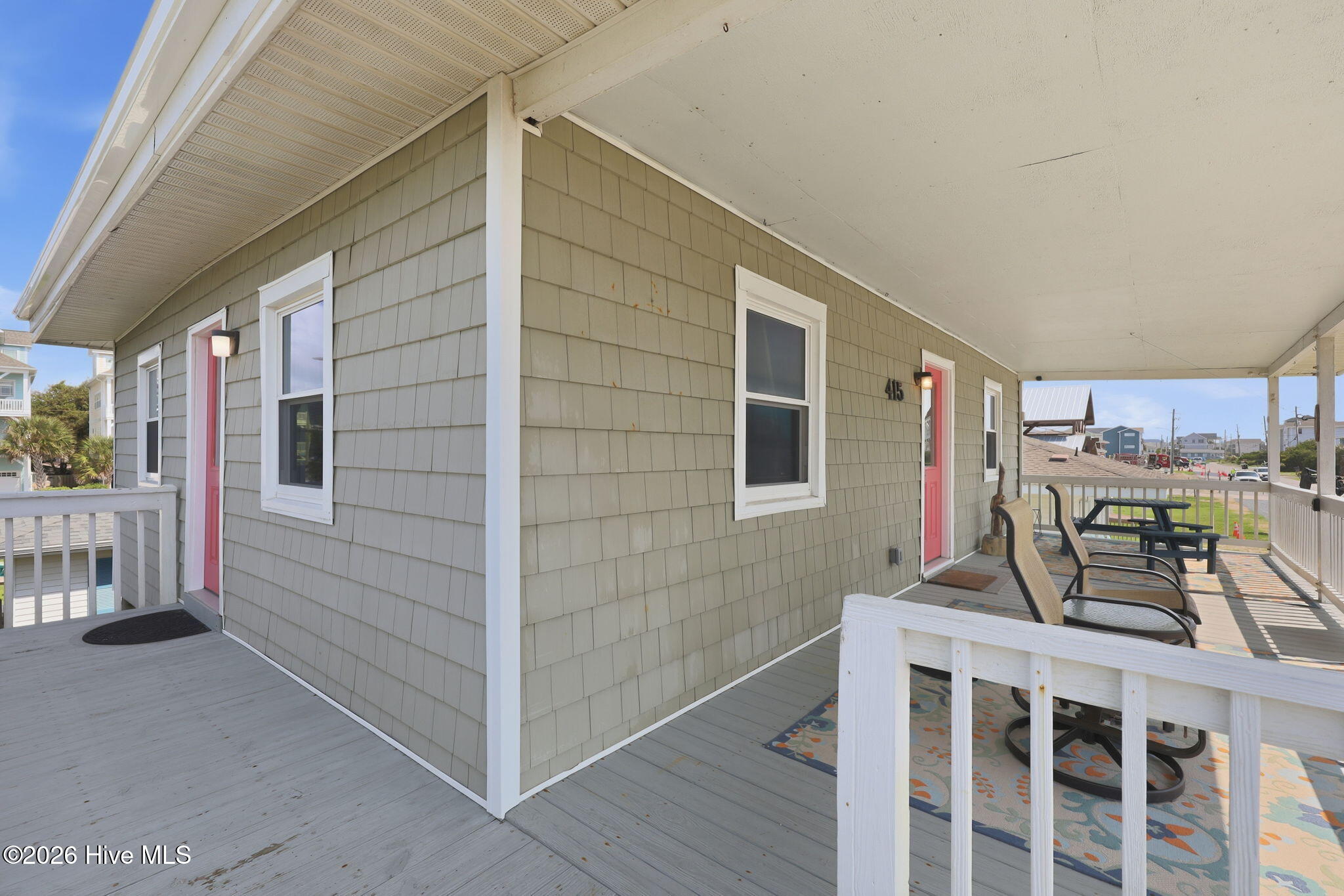 415 N Shore Drive Property Photo 23