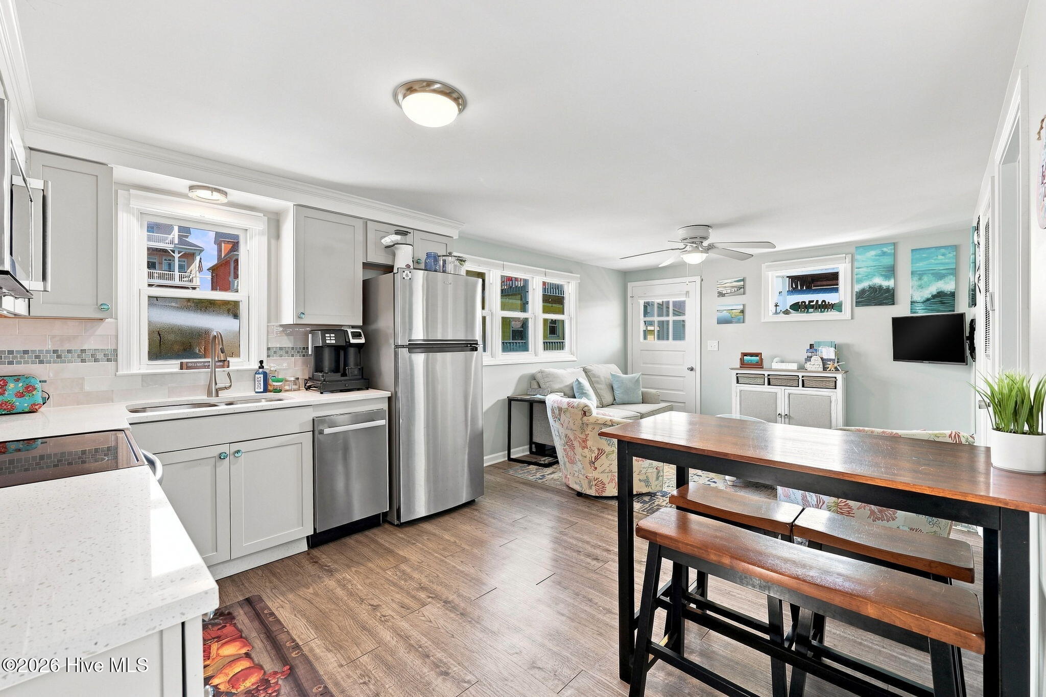 415 N Shore Drive Property Photo 30