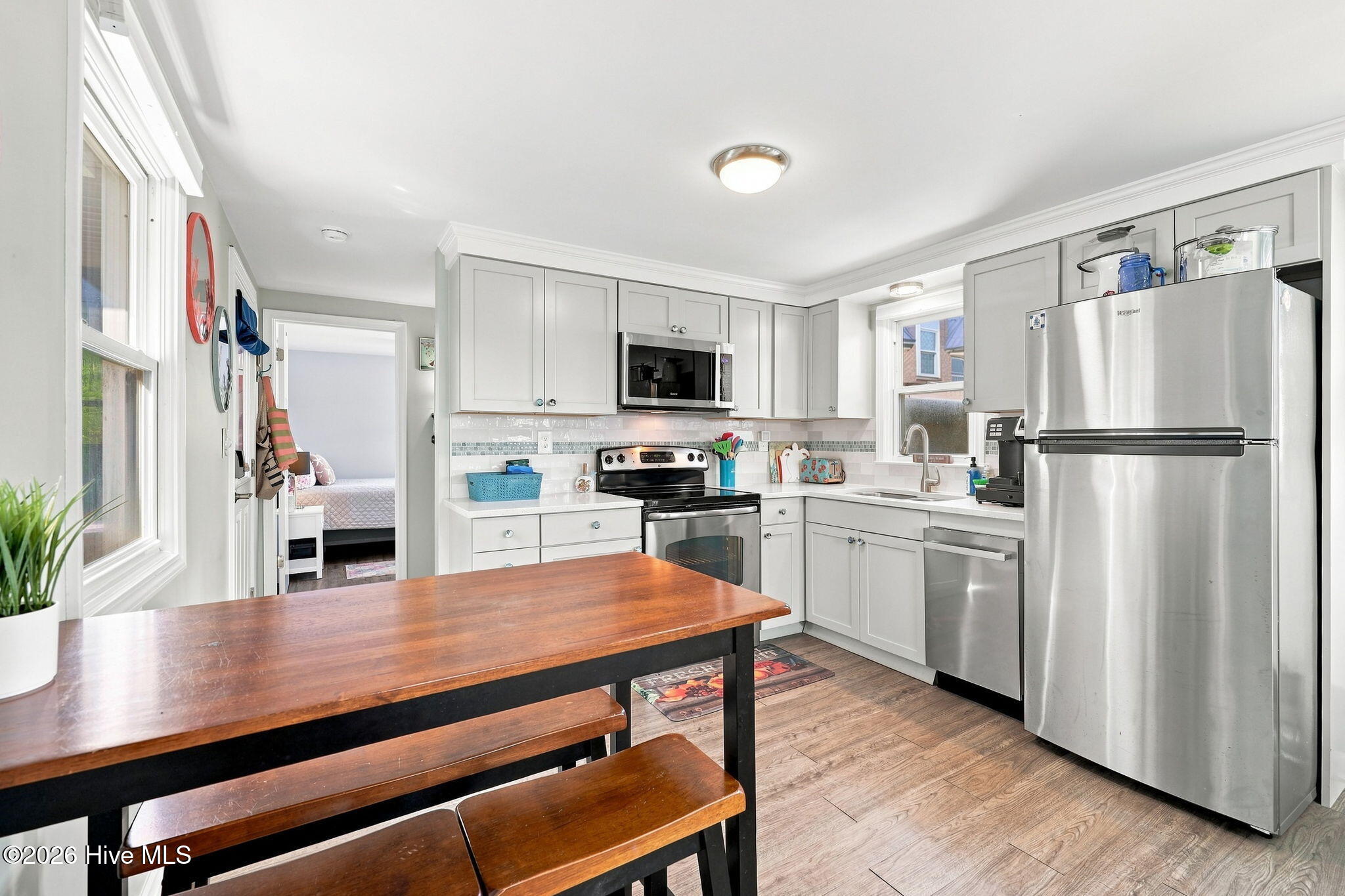 415 N Shore Drive Property Photo 31