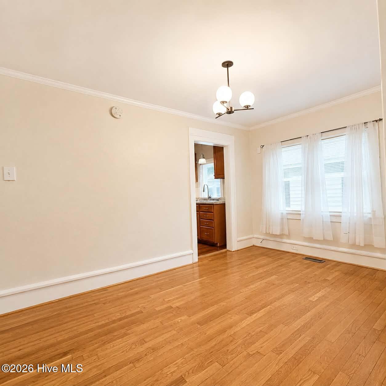534 Madison Street Property Photo 5