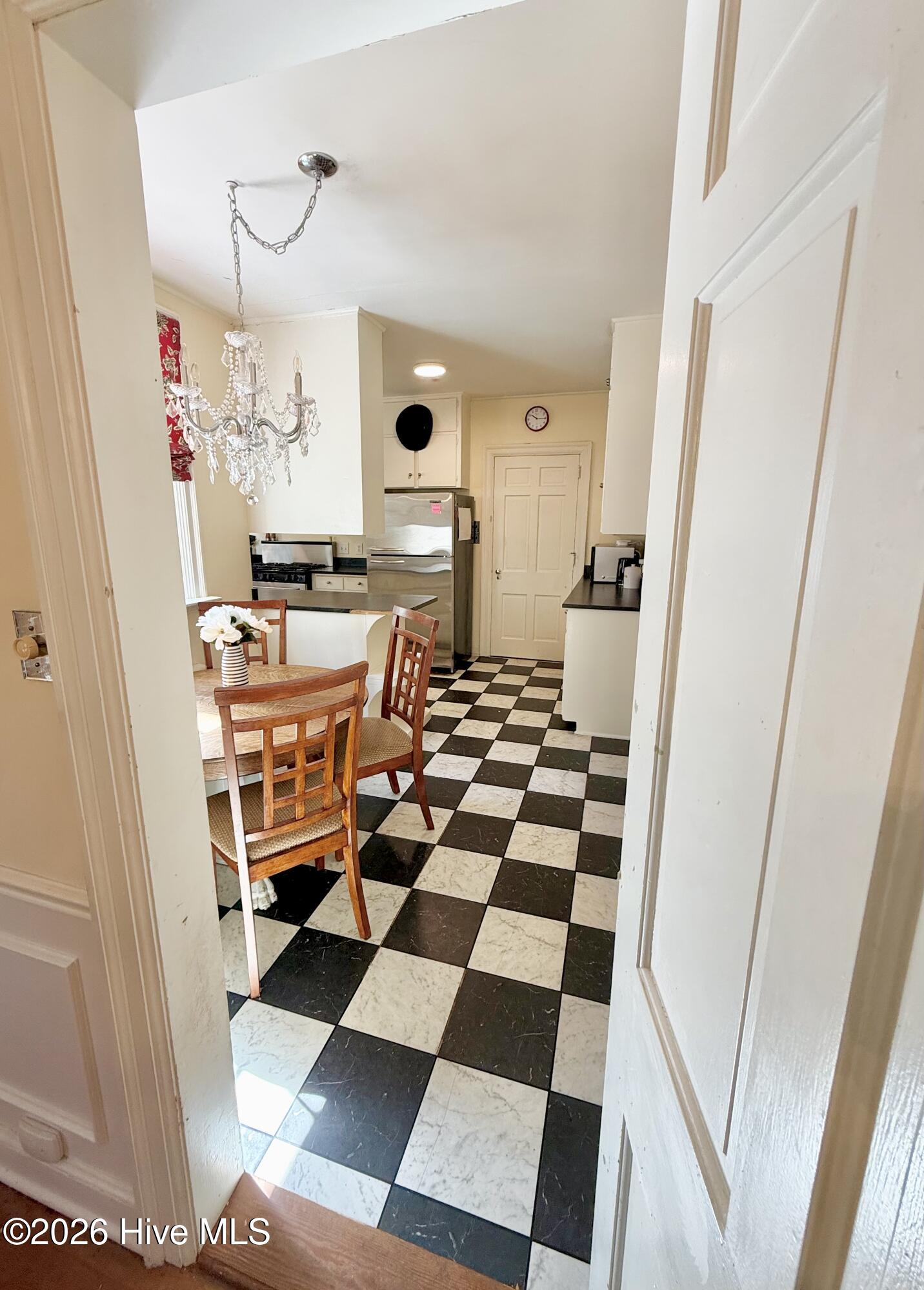 1009 Rhem Street Property Photo 14