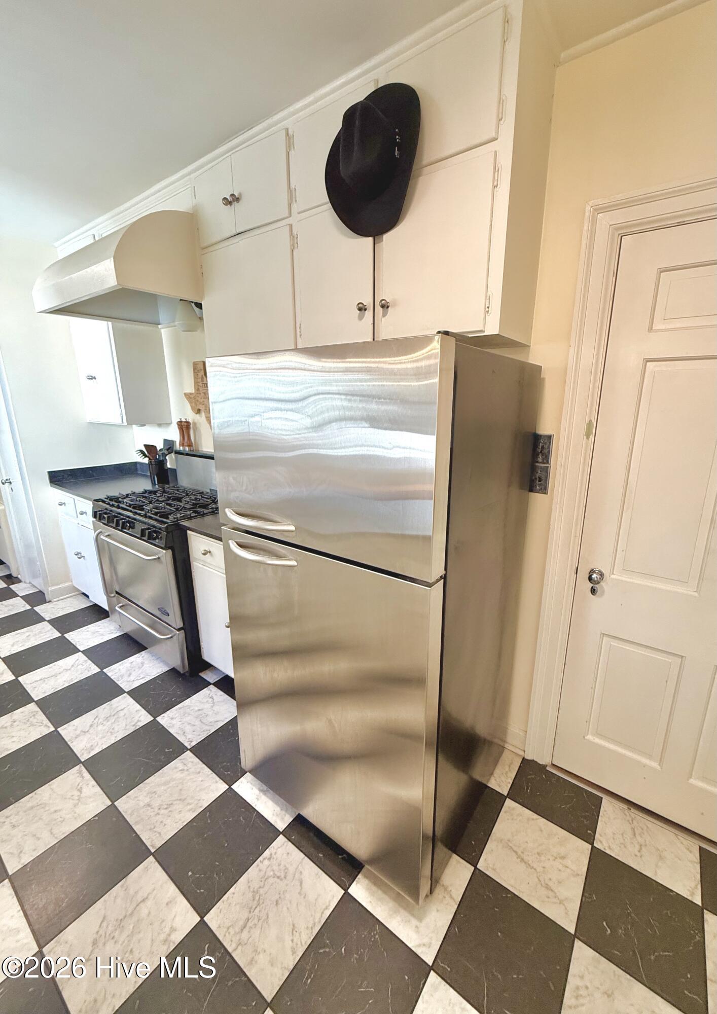 1009 Rhem Street Property Photo 19