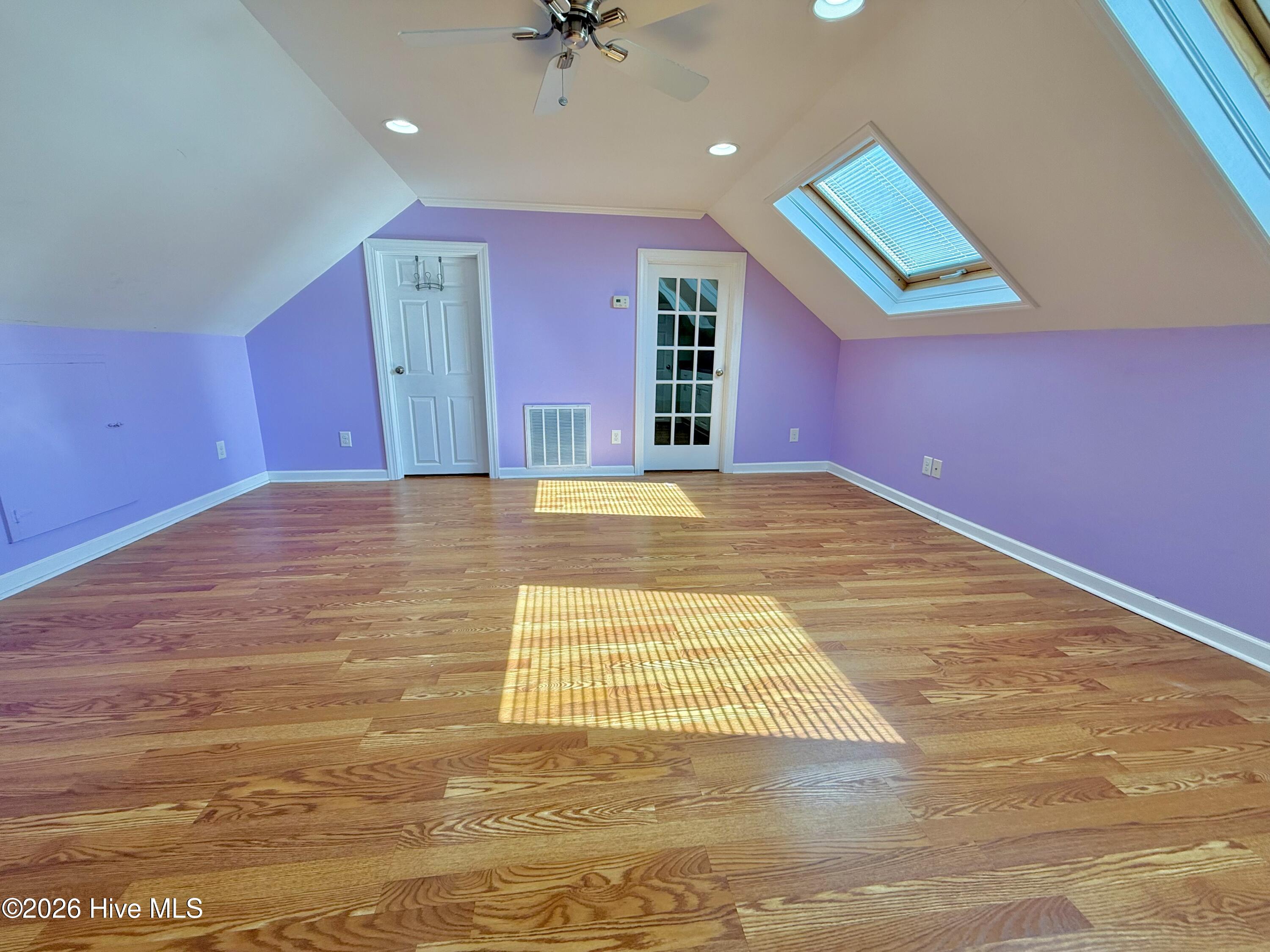 1009 Rhem Street Property Photo 36