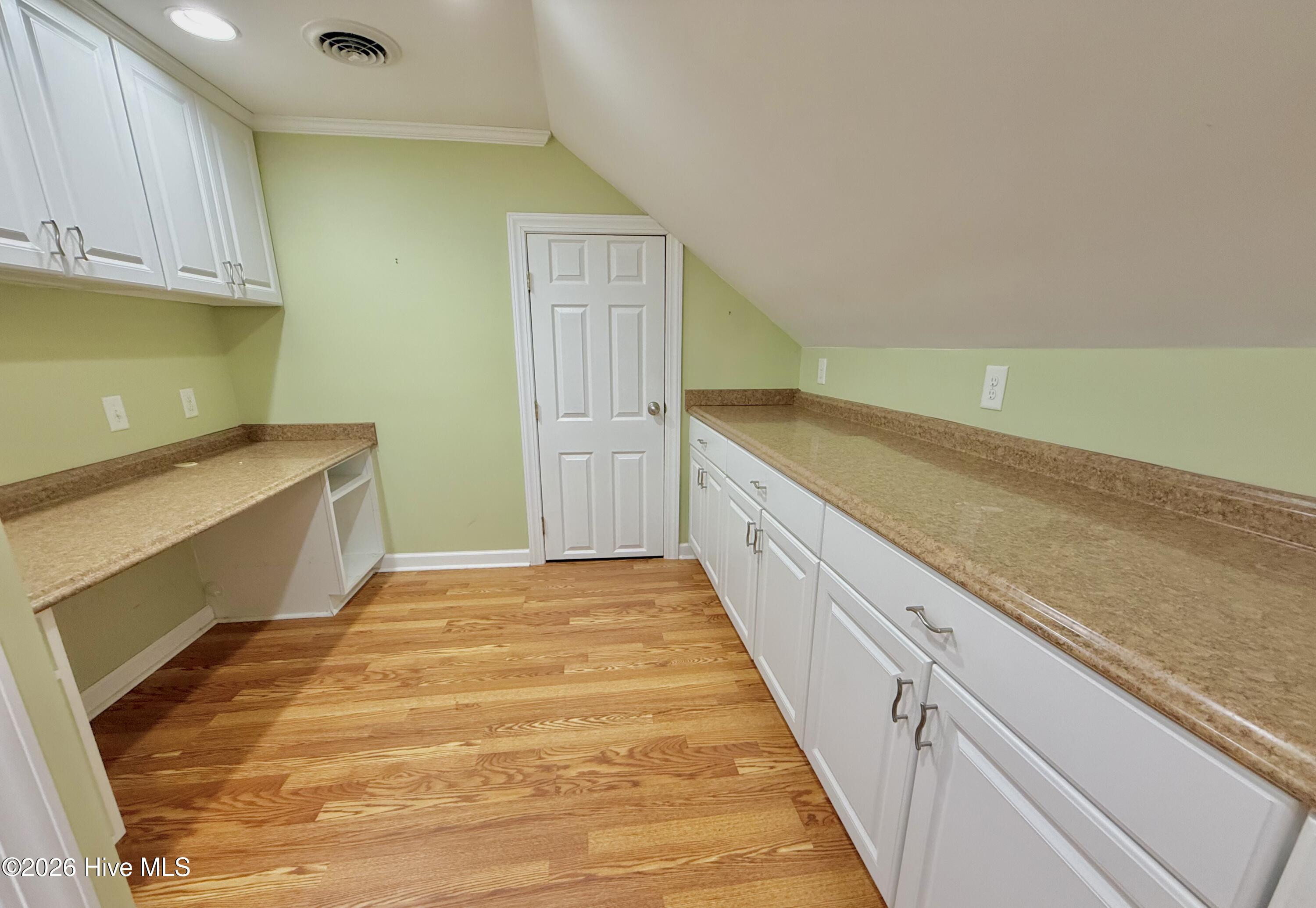 1009 Rhem Street Property Photo 38