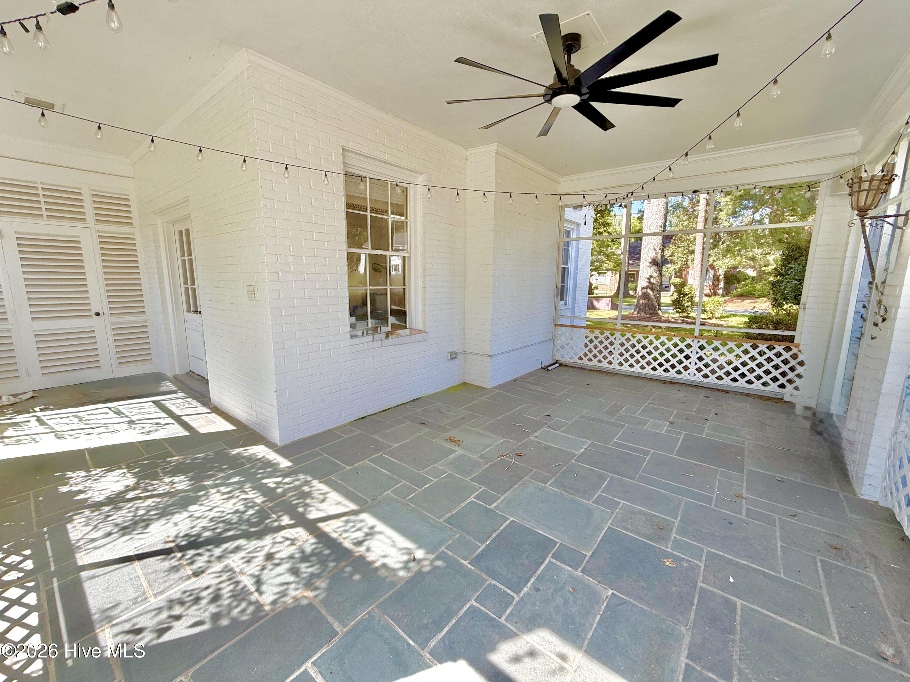 1009 Rhem Street Property Photo 50