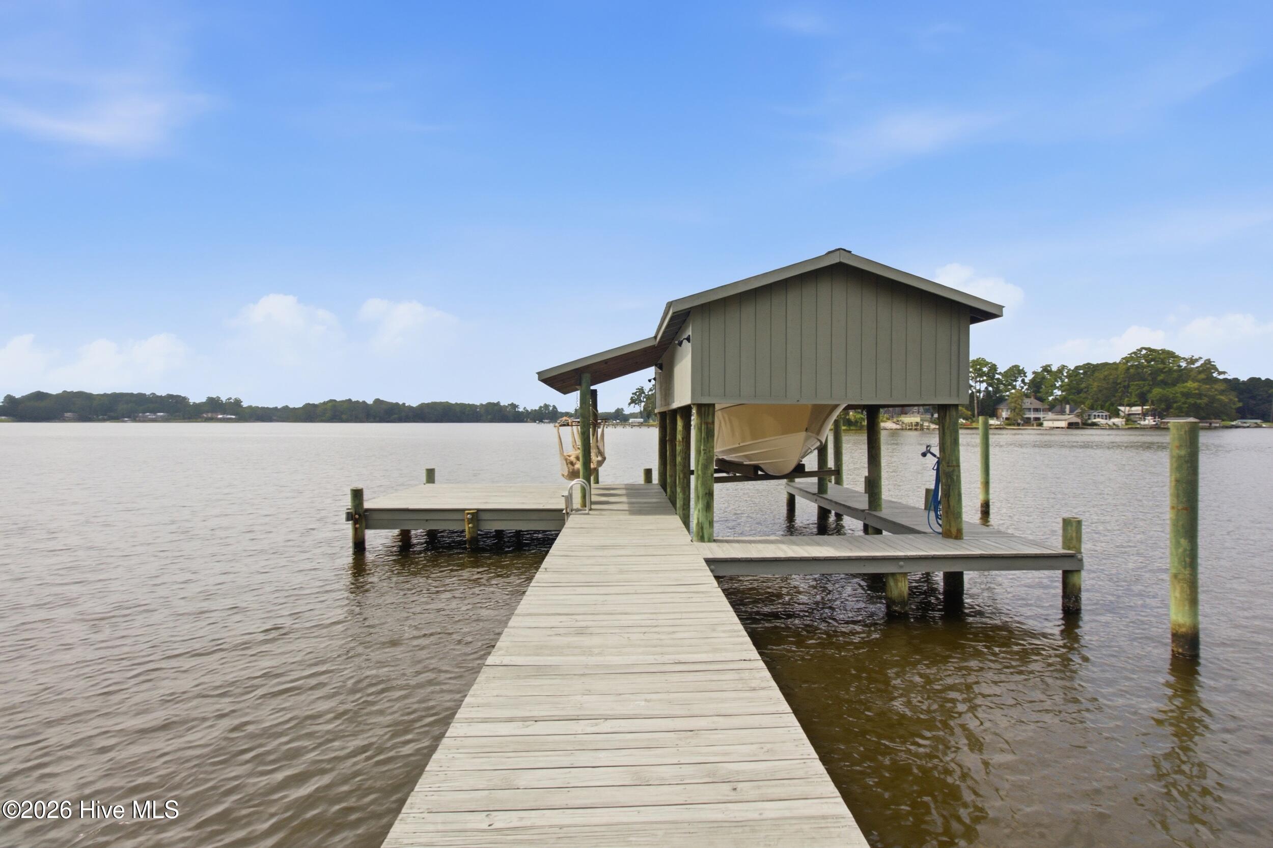 165 N Teachs Point Road Property Photo 58