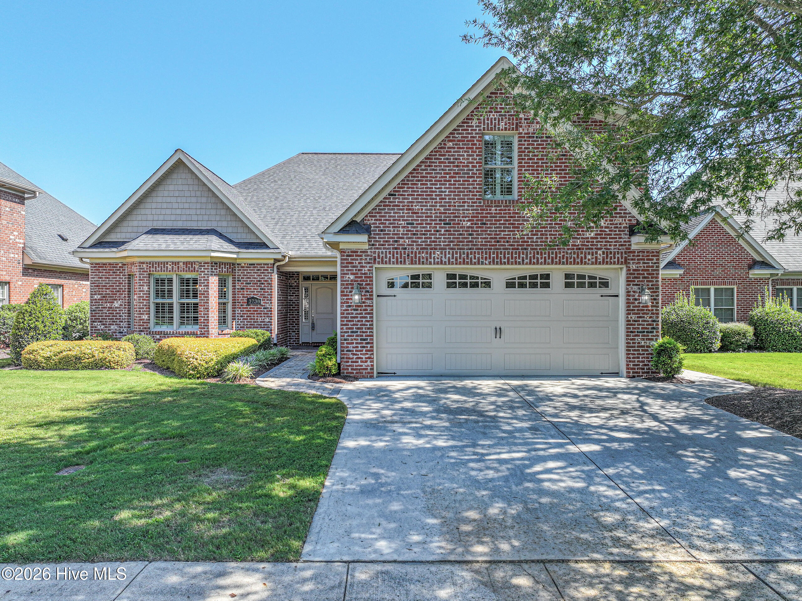 3738 Prestwick Place Property Photo 3