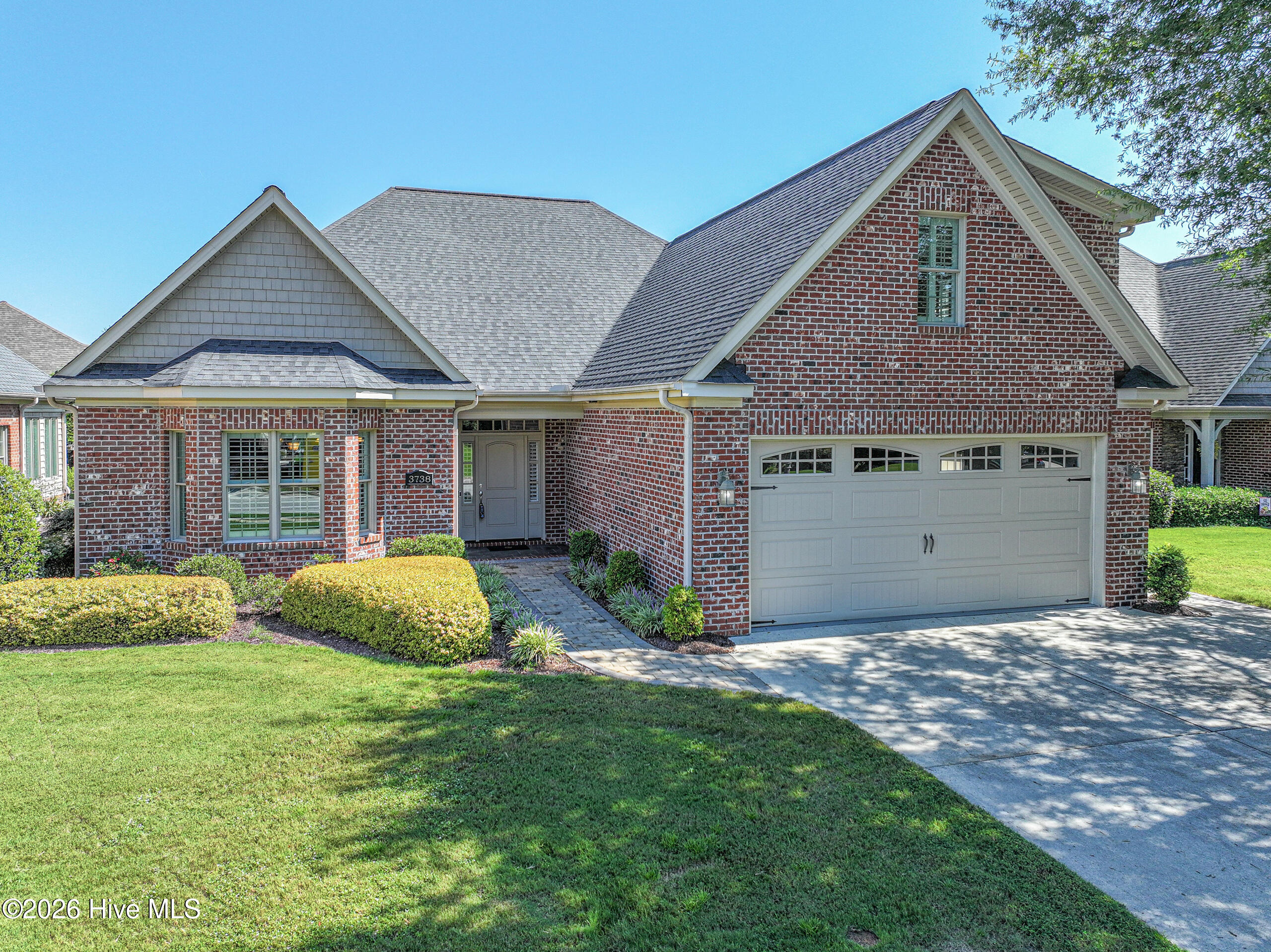 3738 Prestwick Place Property Photo 4