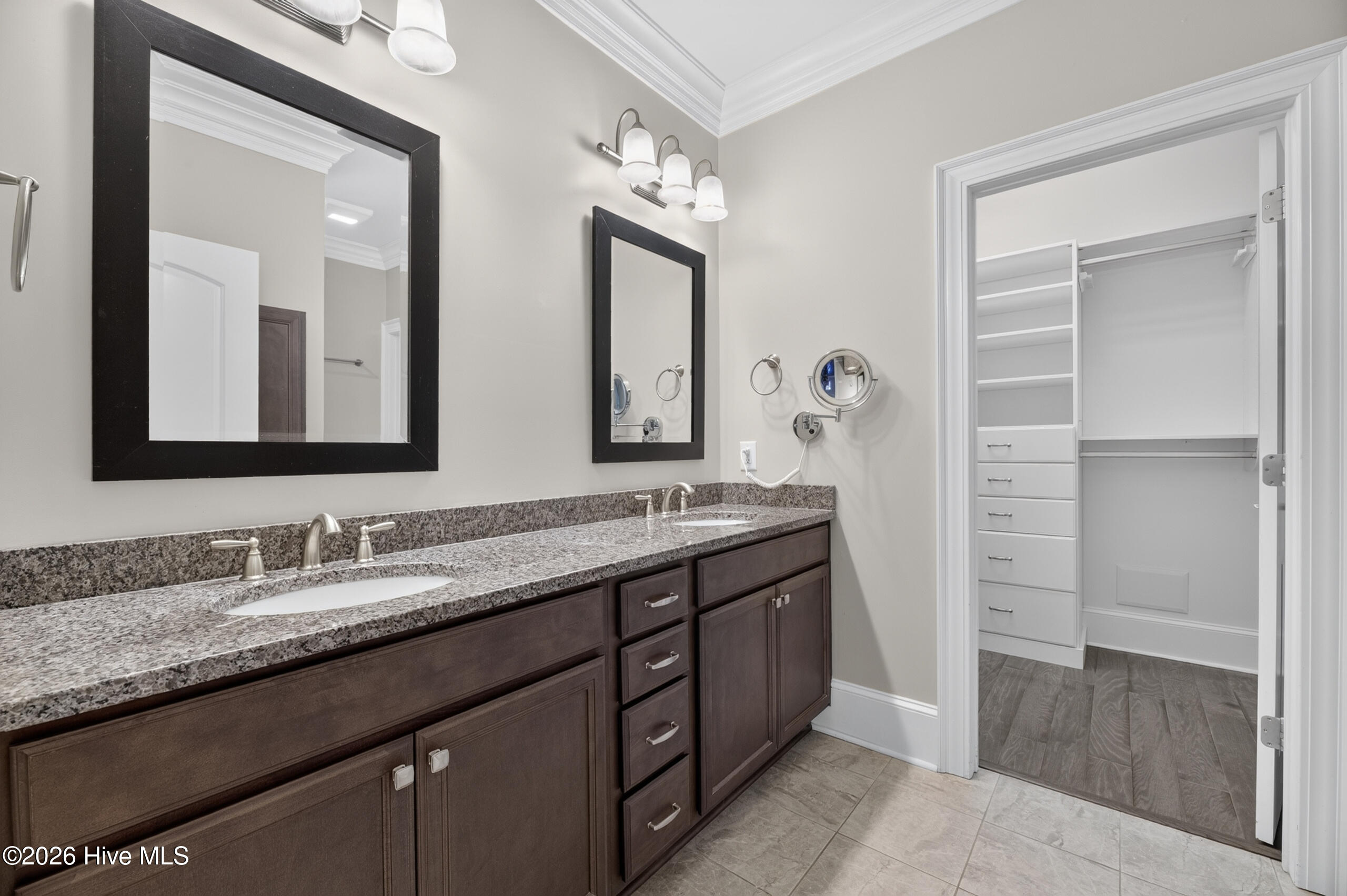 3738 Prestwick Place Property Photo 49