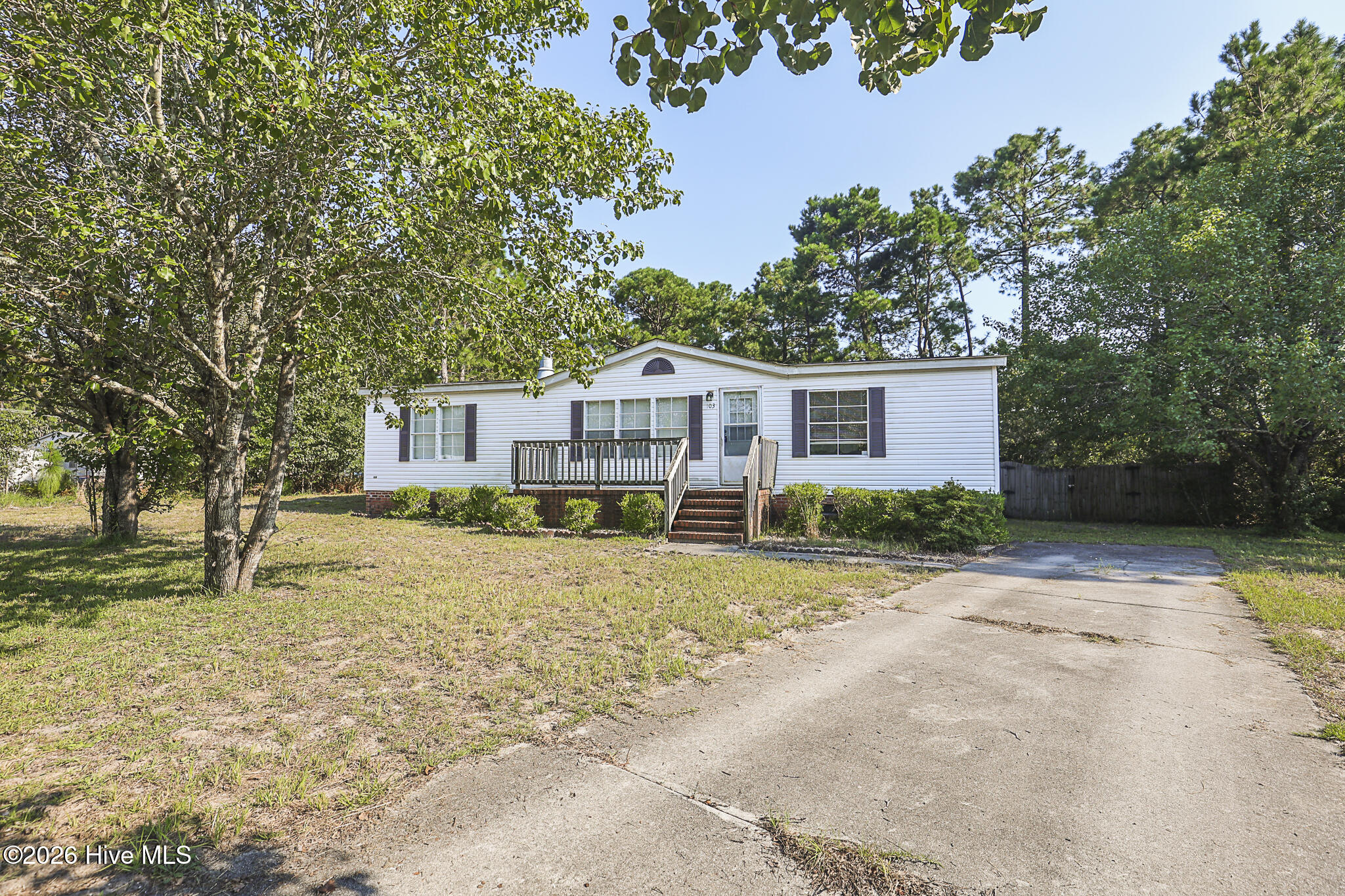 103 Yew Court Property Photo 7