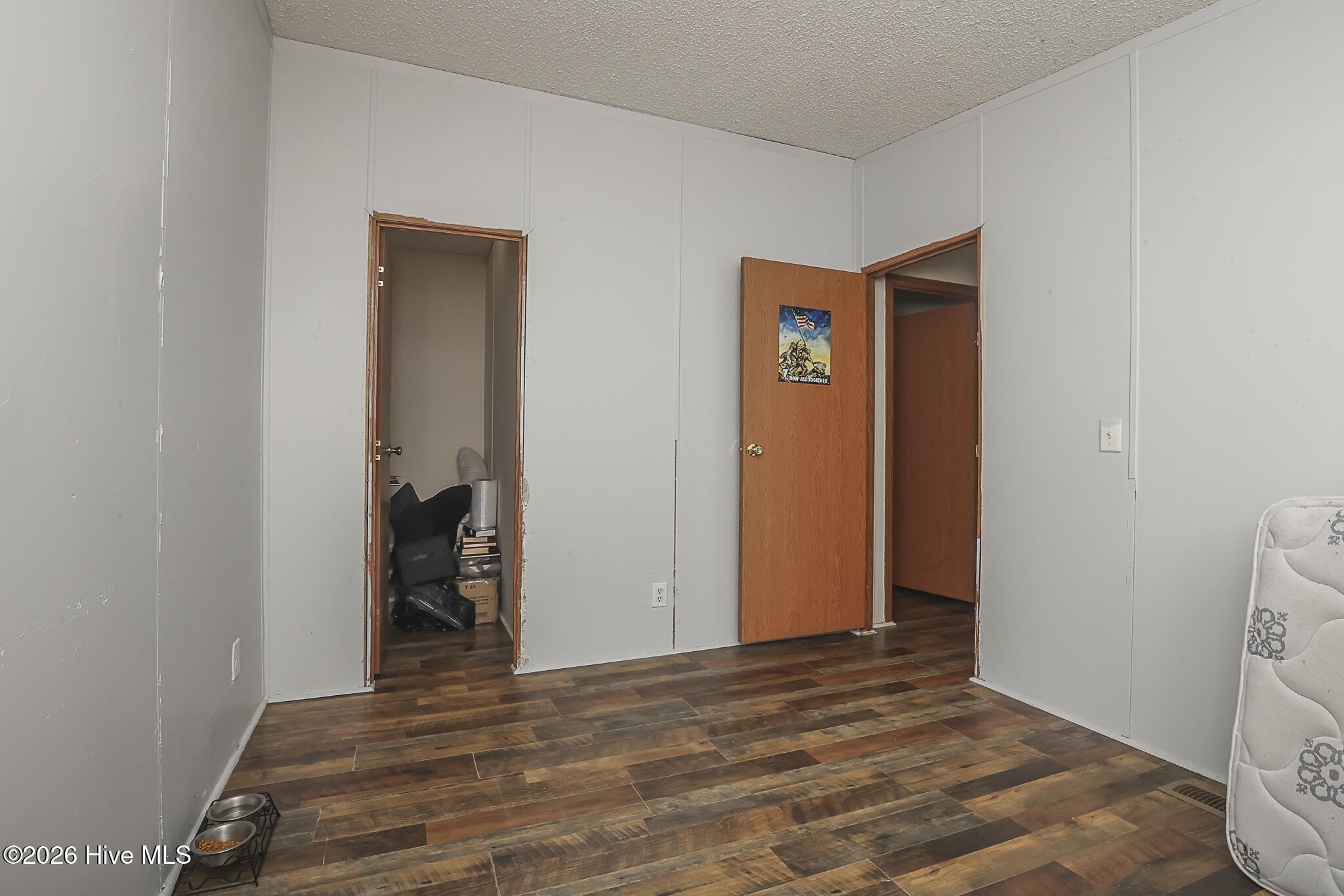 103 Yew Court Property Photo 28