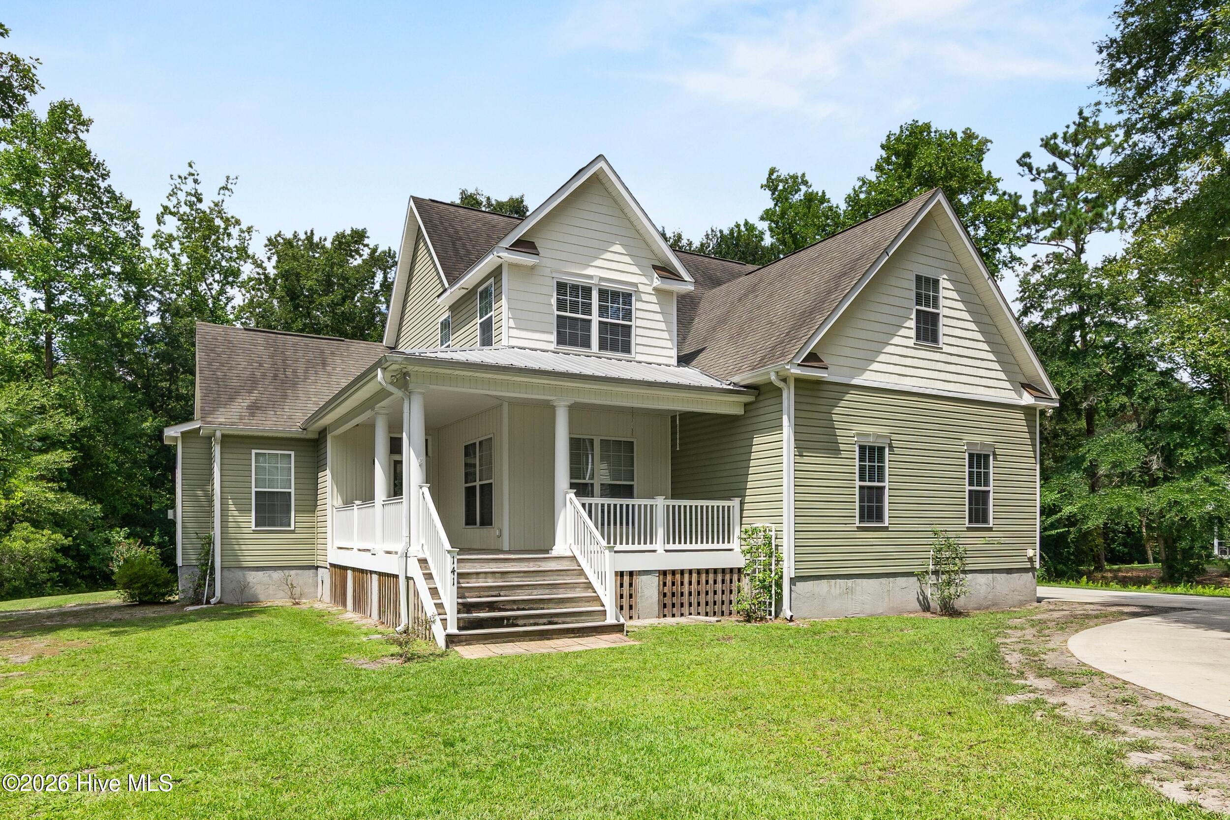 141 Sweetbrier Drive Property Photo 1