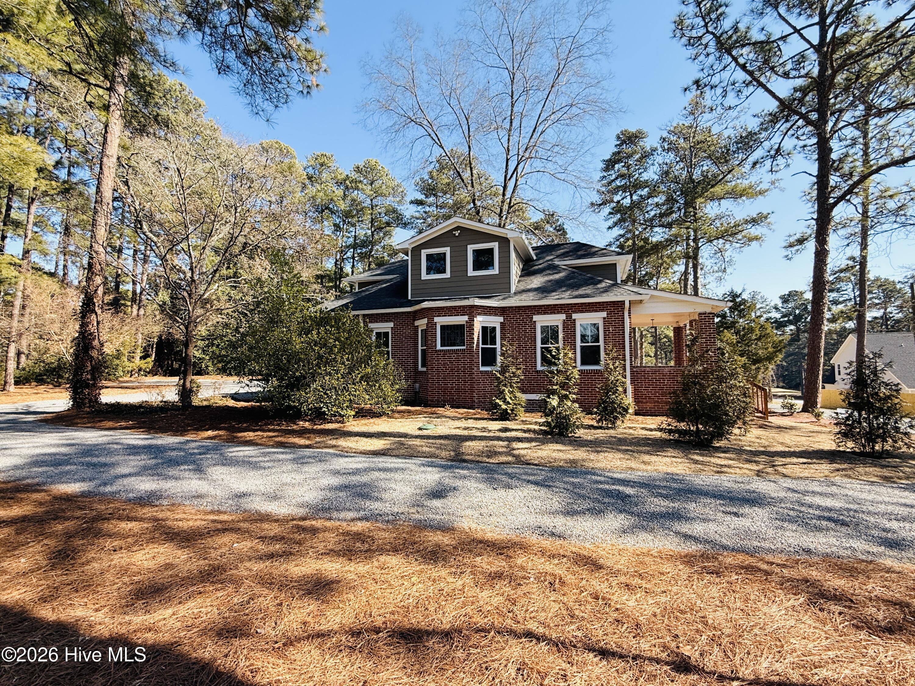132 Tower Street Property Photo 2