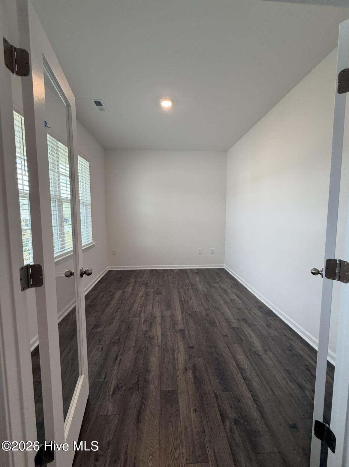 1095 Shoreline Drive Property Photo 12