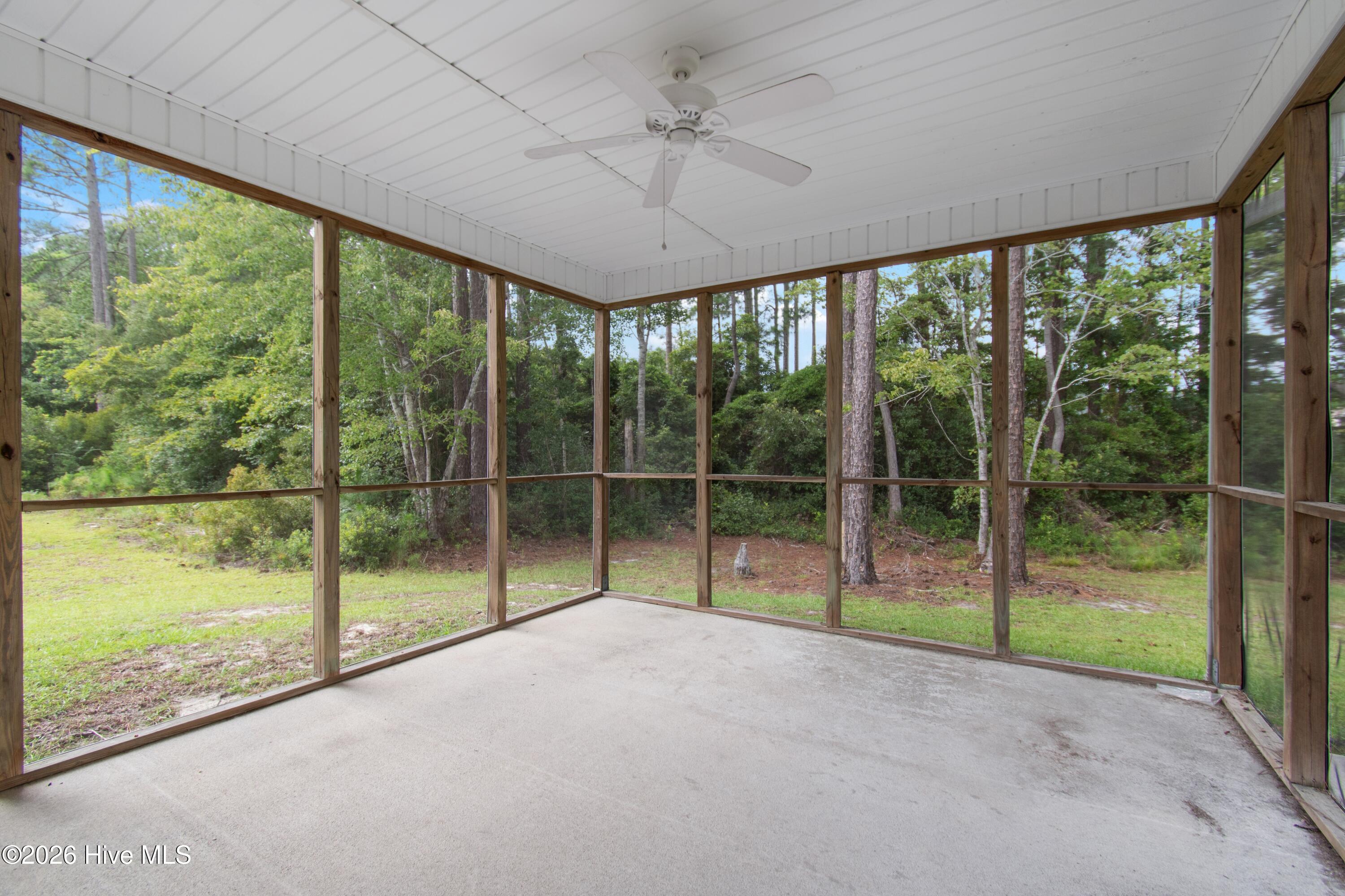 709 E Pipers Glen Property Photo 17