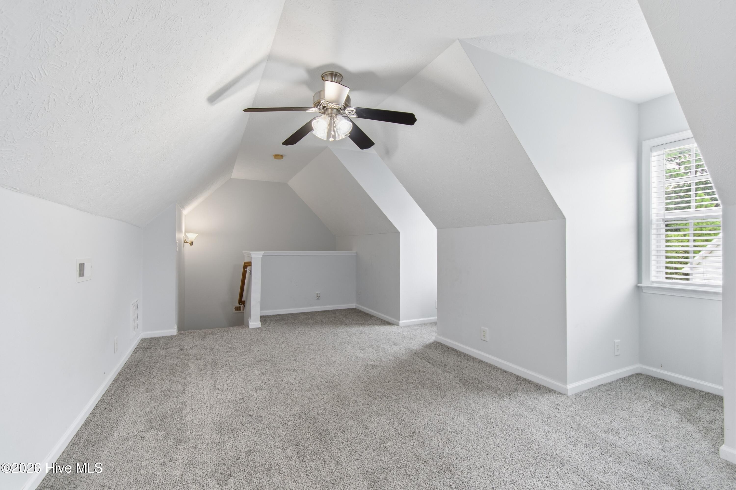 709 E Pipers Glen Property Photo 30