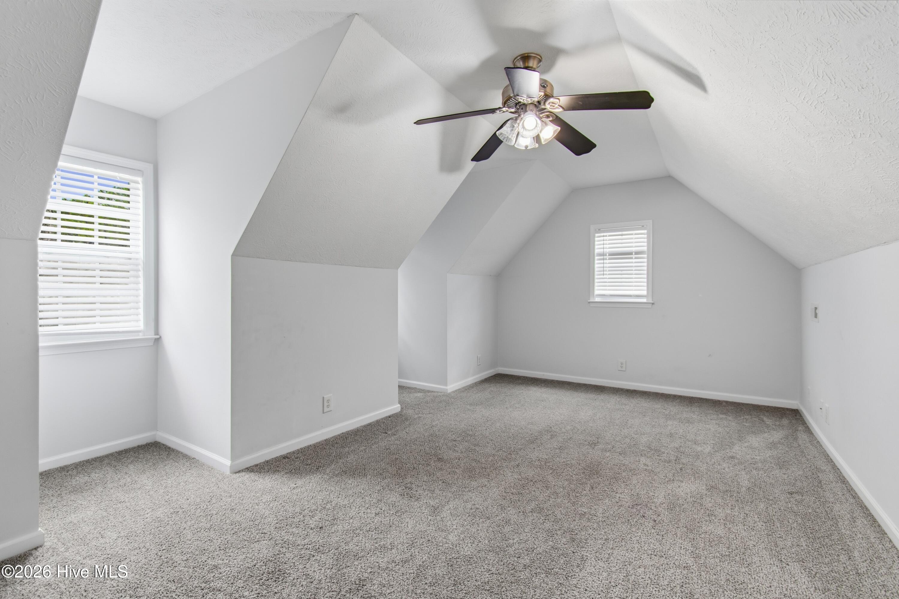 709 E Pipers Glen Property Photo 31