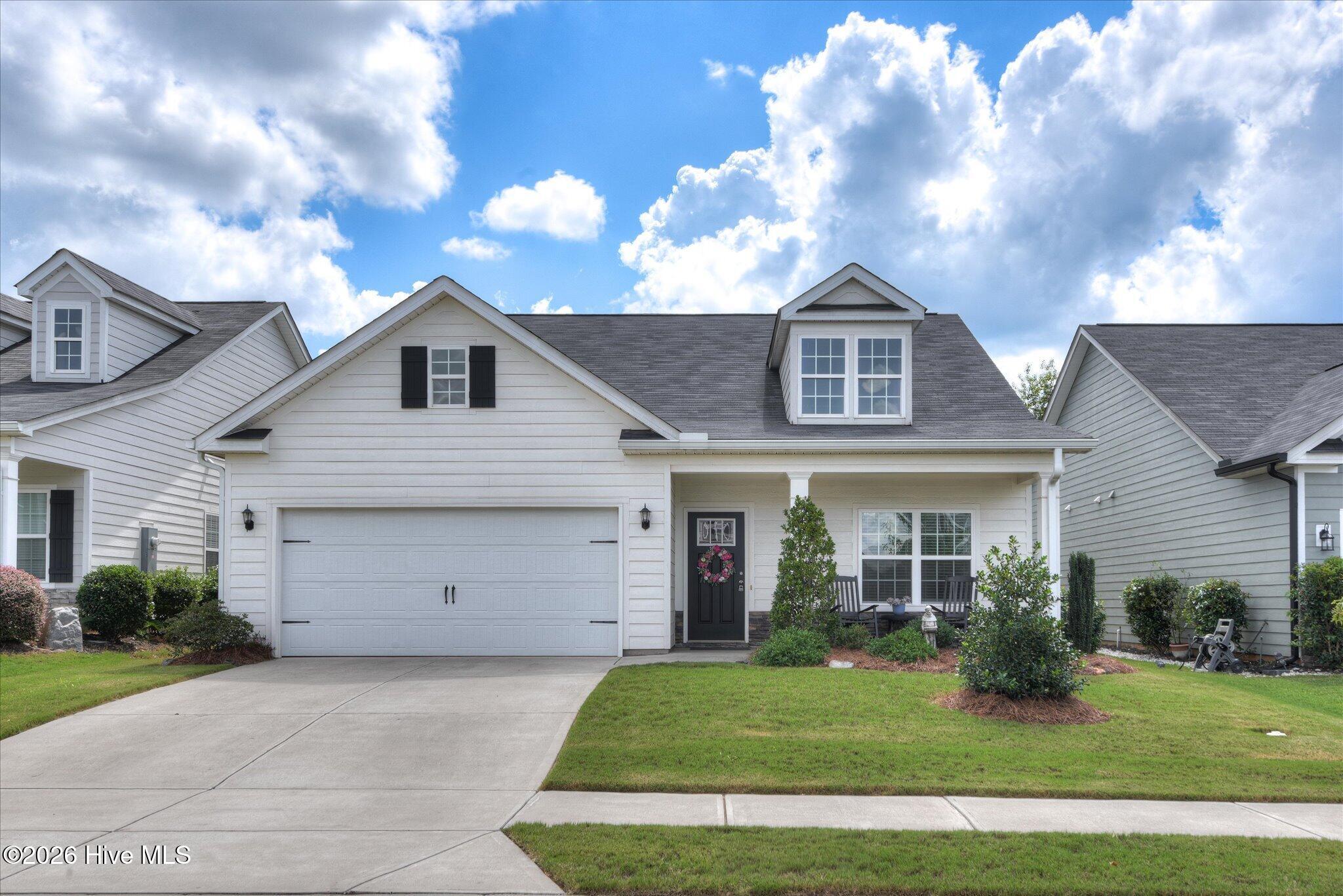 5370 Greyton Circle Property Photo 1