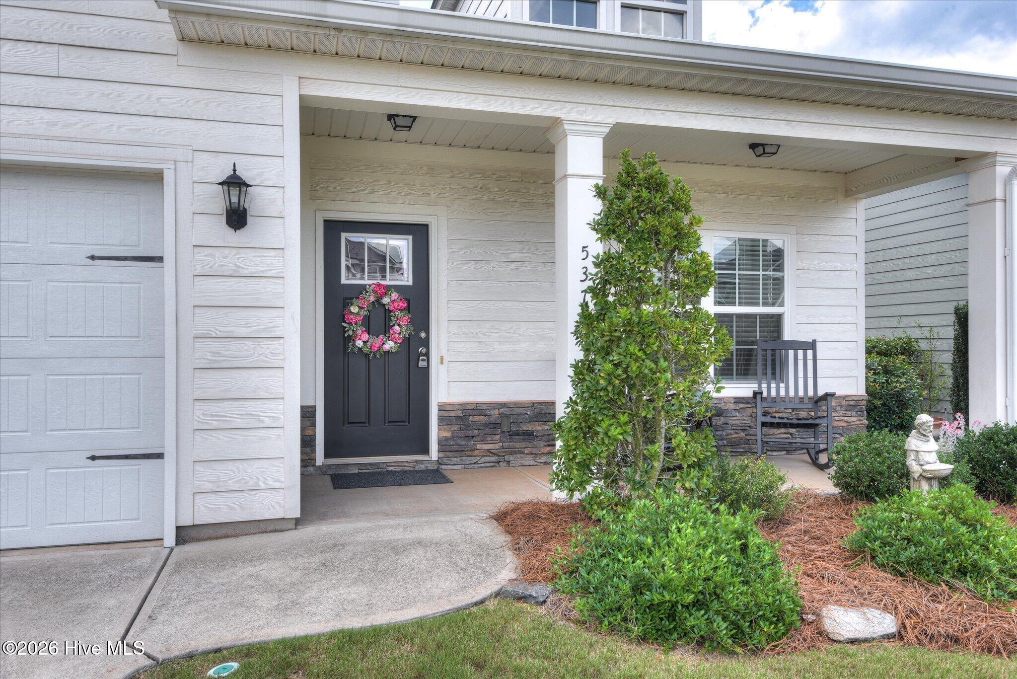 5370 Greyton Circle Property Photo 2