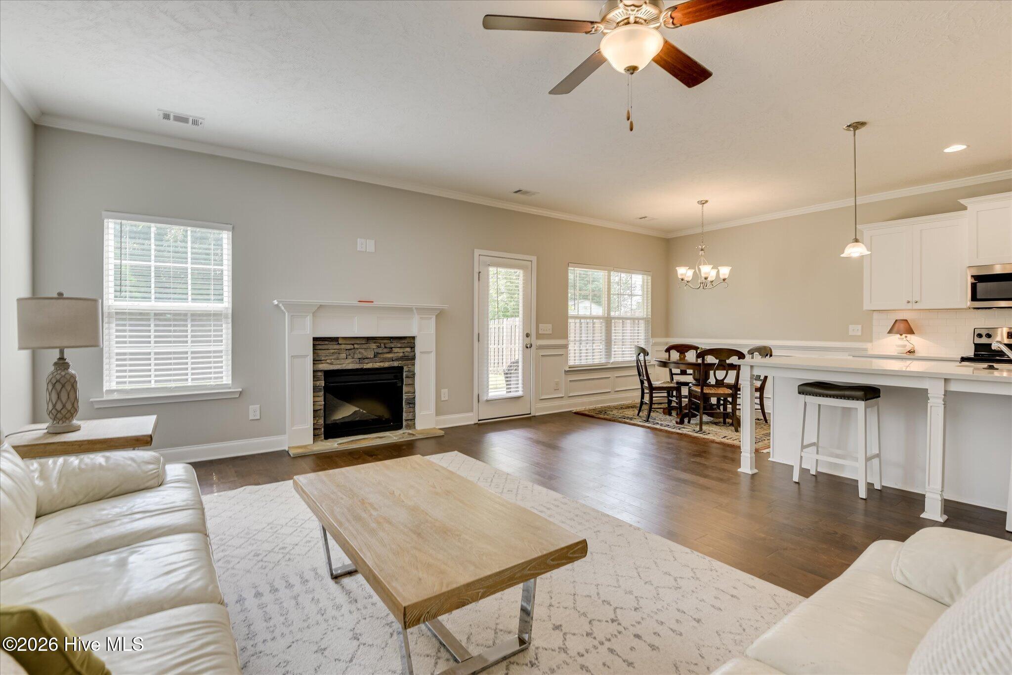 5370 Greyton Circle Property Photo 4