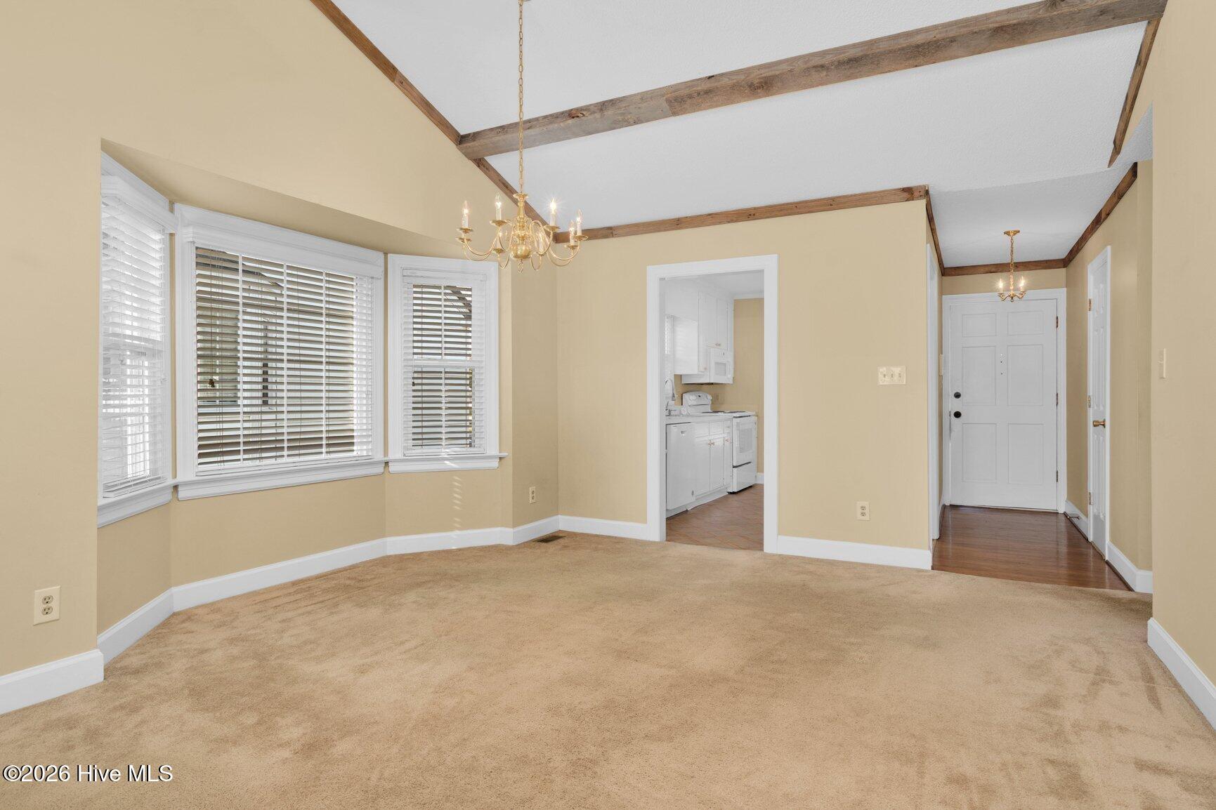 2400 Bradford Drive N 1b Property Photo 11