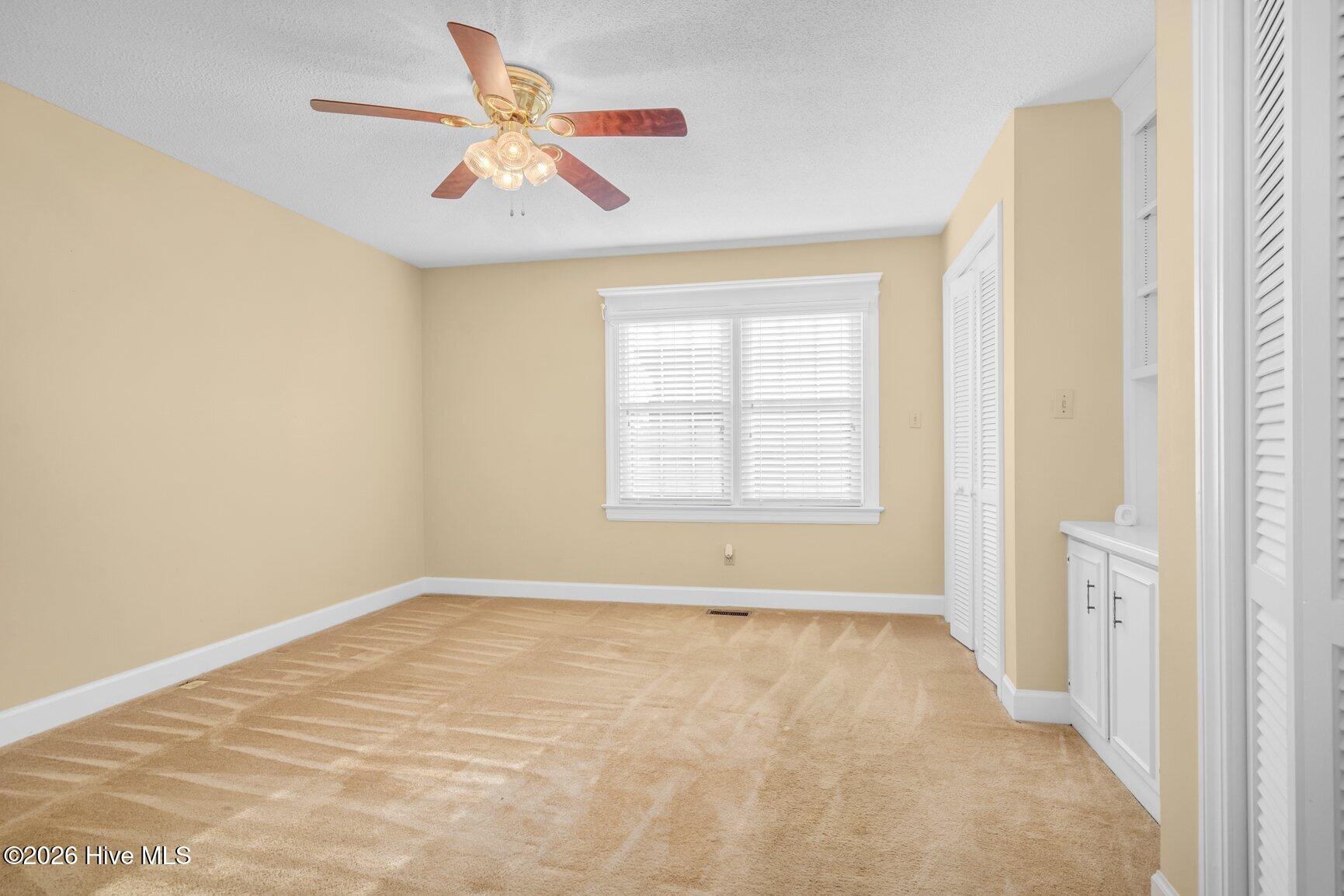 2400 Bradford Drive N 1b Property Photo 19