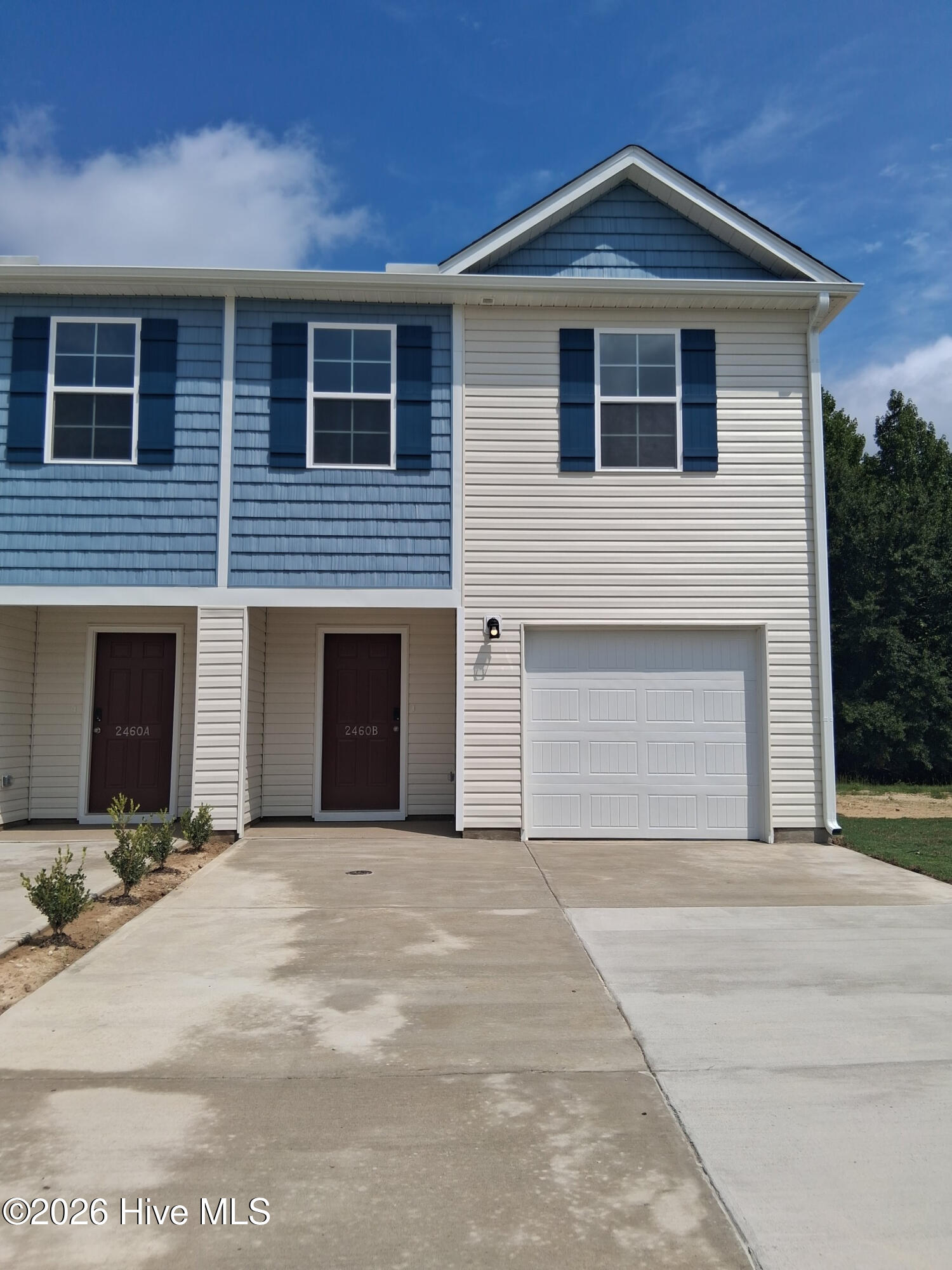 2460 Brookville Drive B Property Photo 1