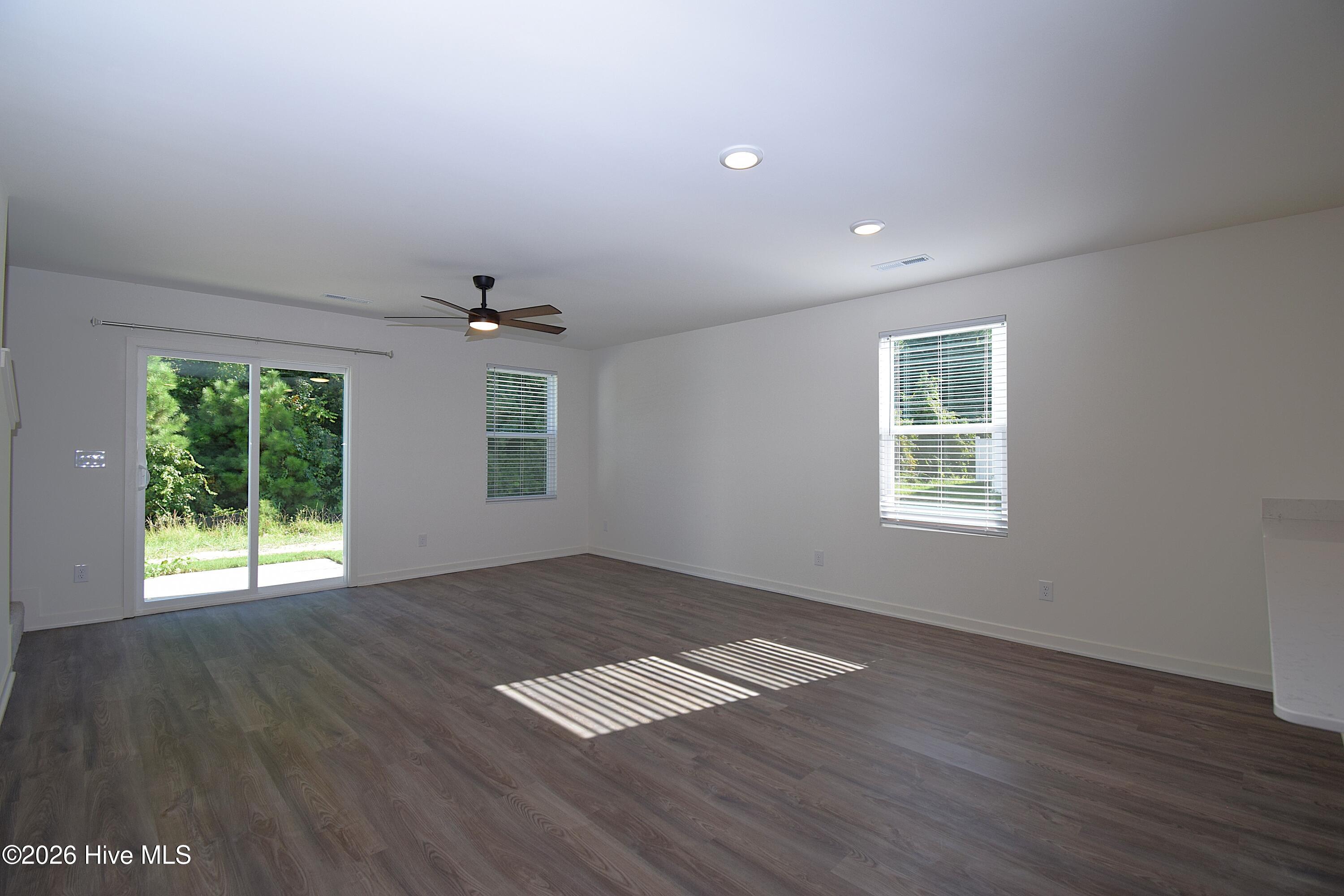 2460 Brookville Drive B Property Photo 6