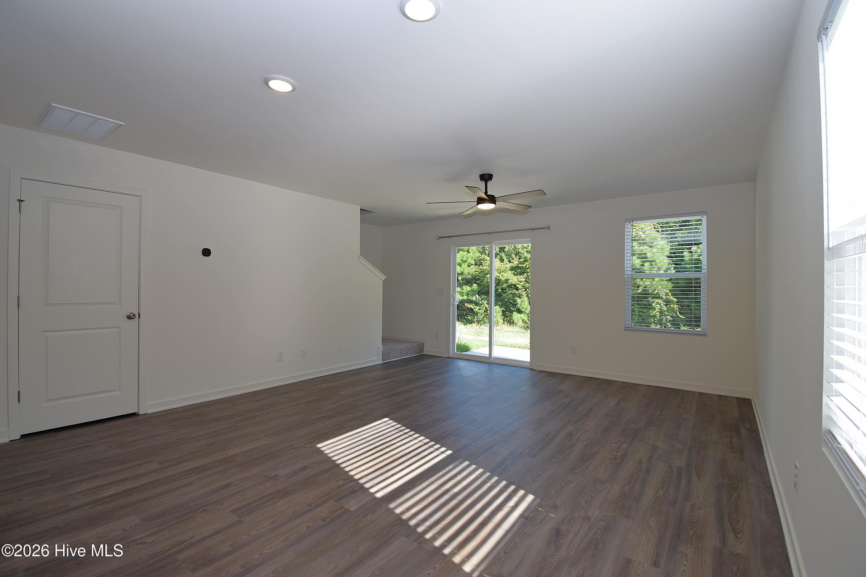 2460 Brookville Drive B Property Photo 7