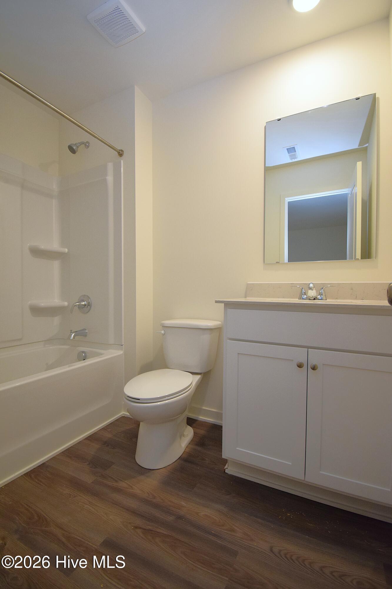 2460 Brookville Drive B Property Photo 18