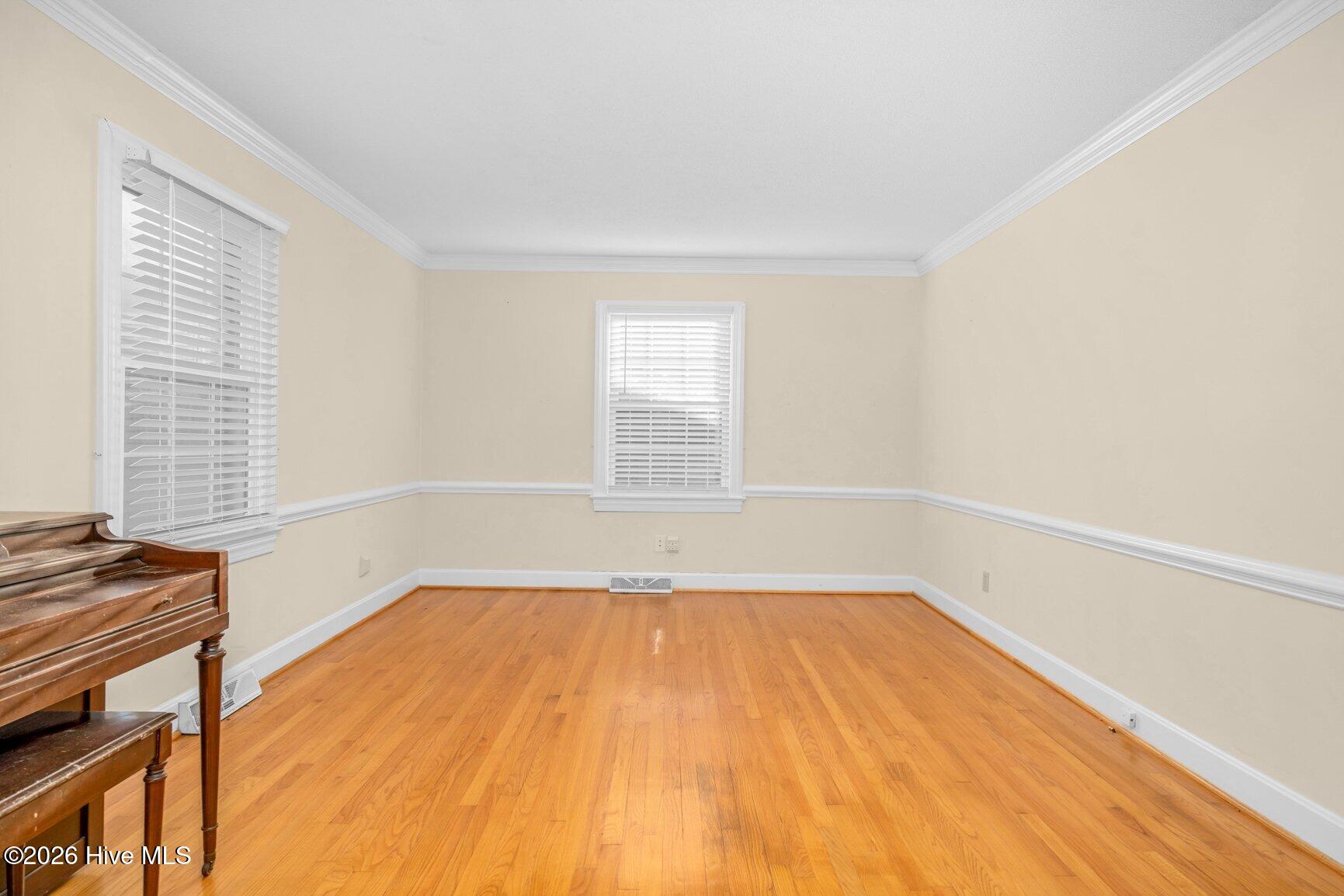 2609 Amherst Road Property Photo 6