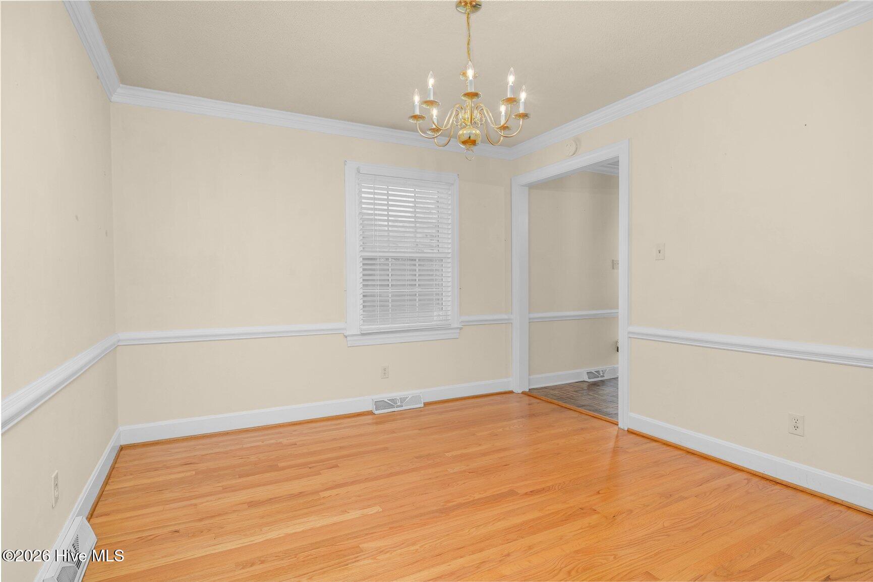 2609 Amherst Road Property Photo 9