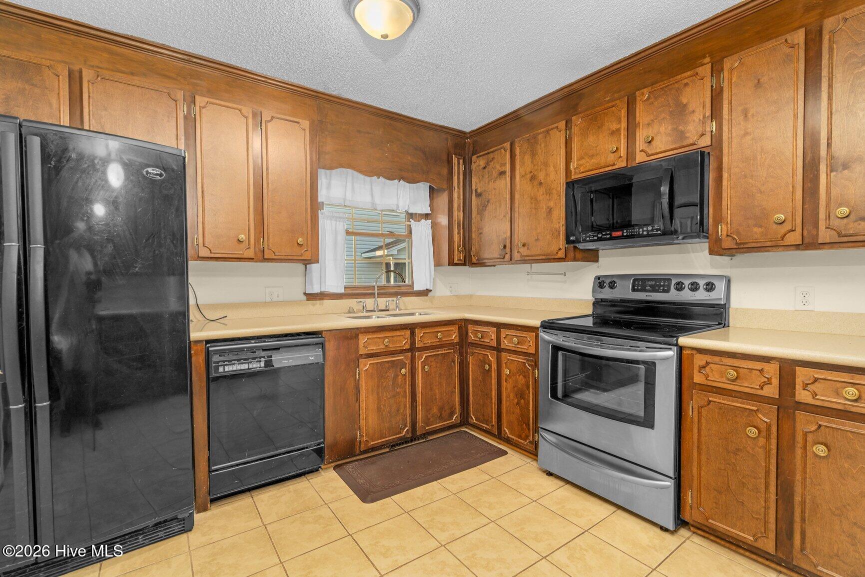 2609 Amherst Road Property Photo 11