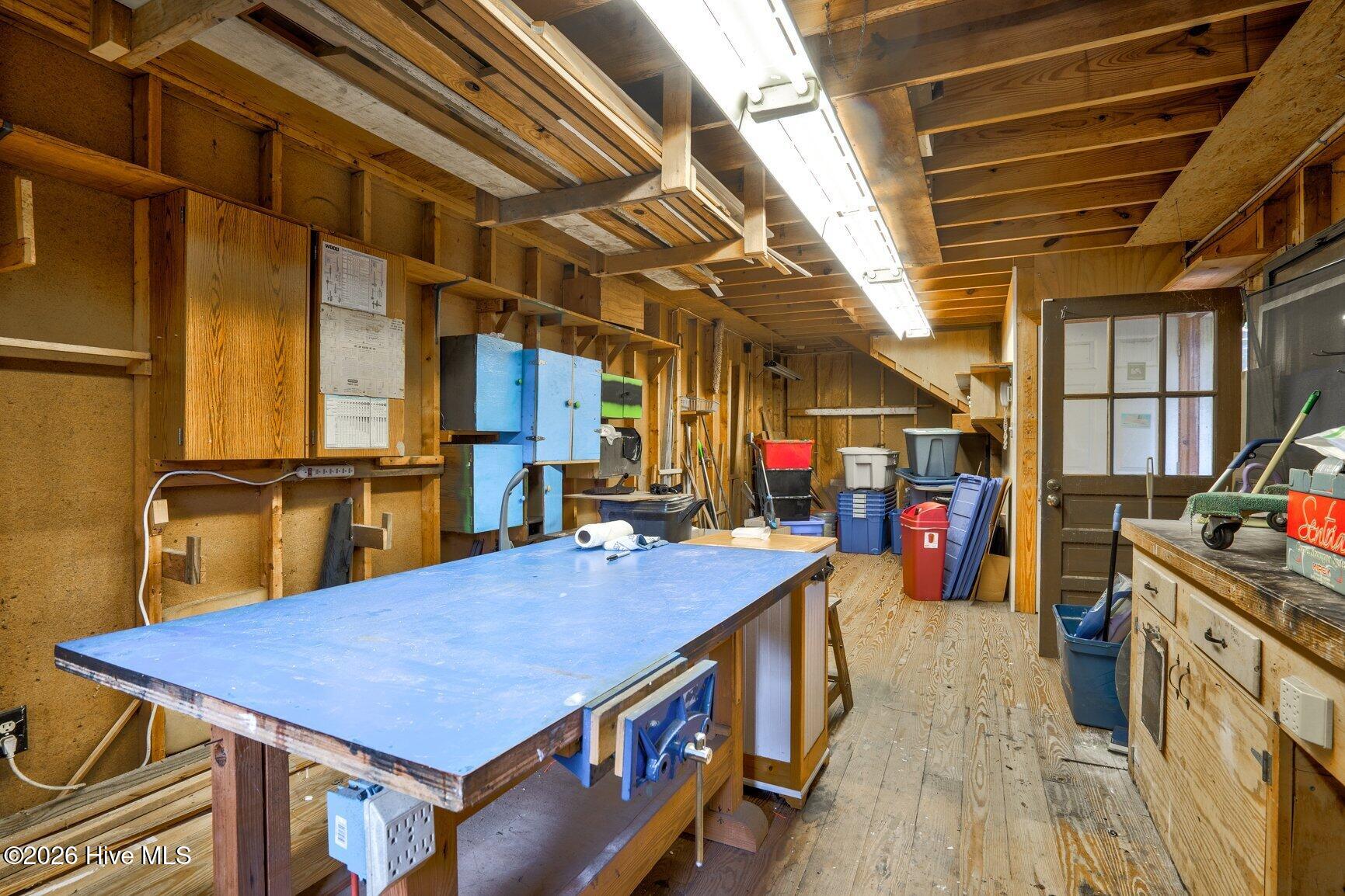 2609 Amherst Road Property Photo 43