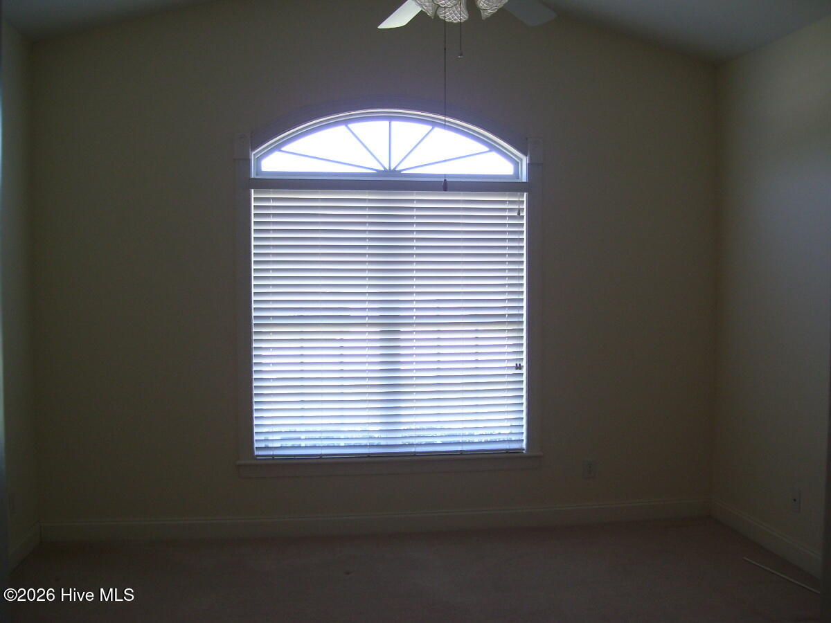 54 Castle Bay Drive Property Photo 6