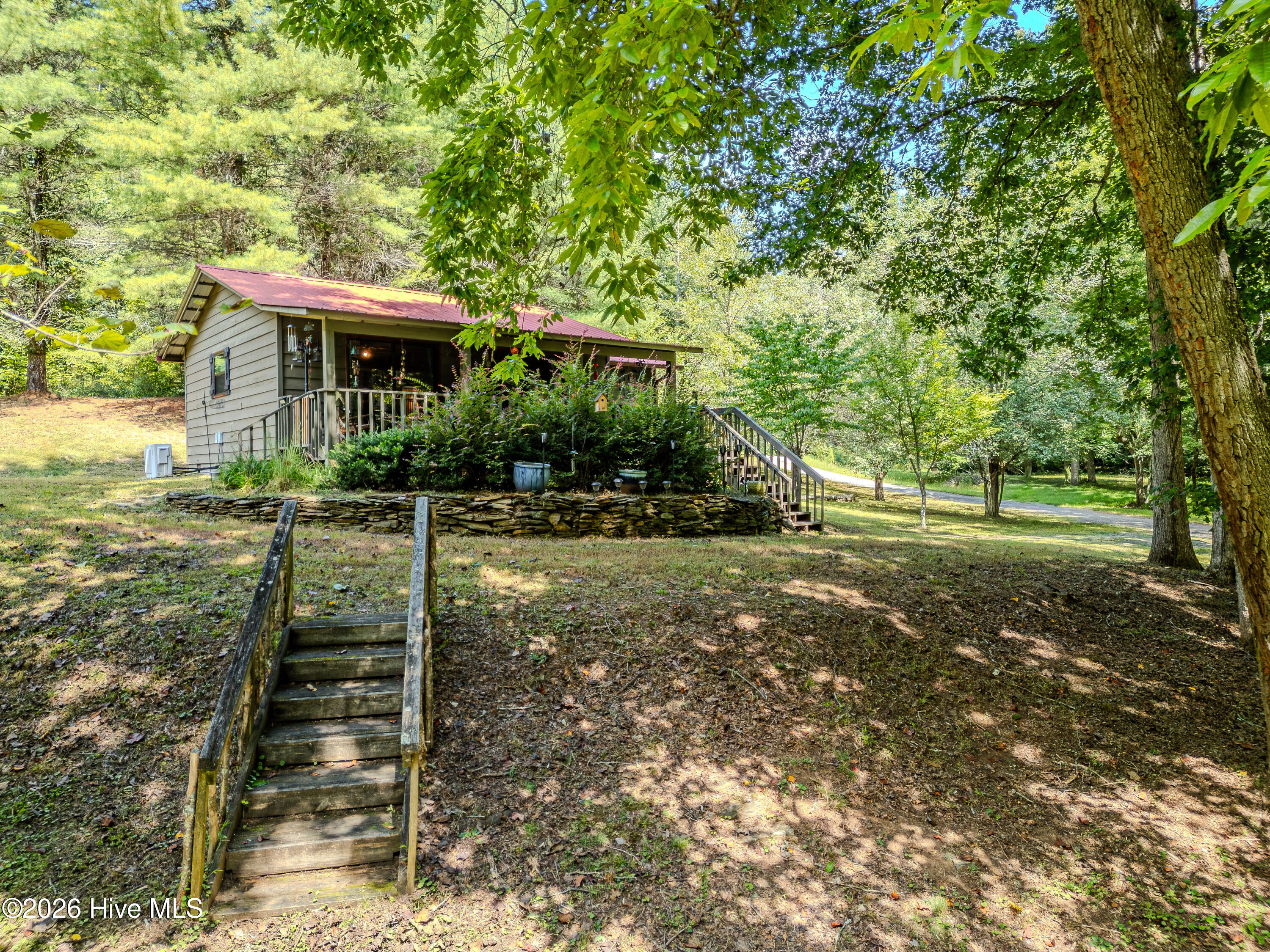 372 Hunter Ridge Property Photo 1