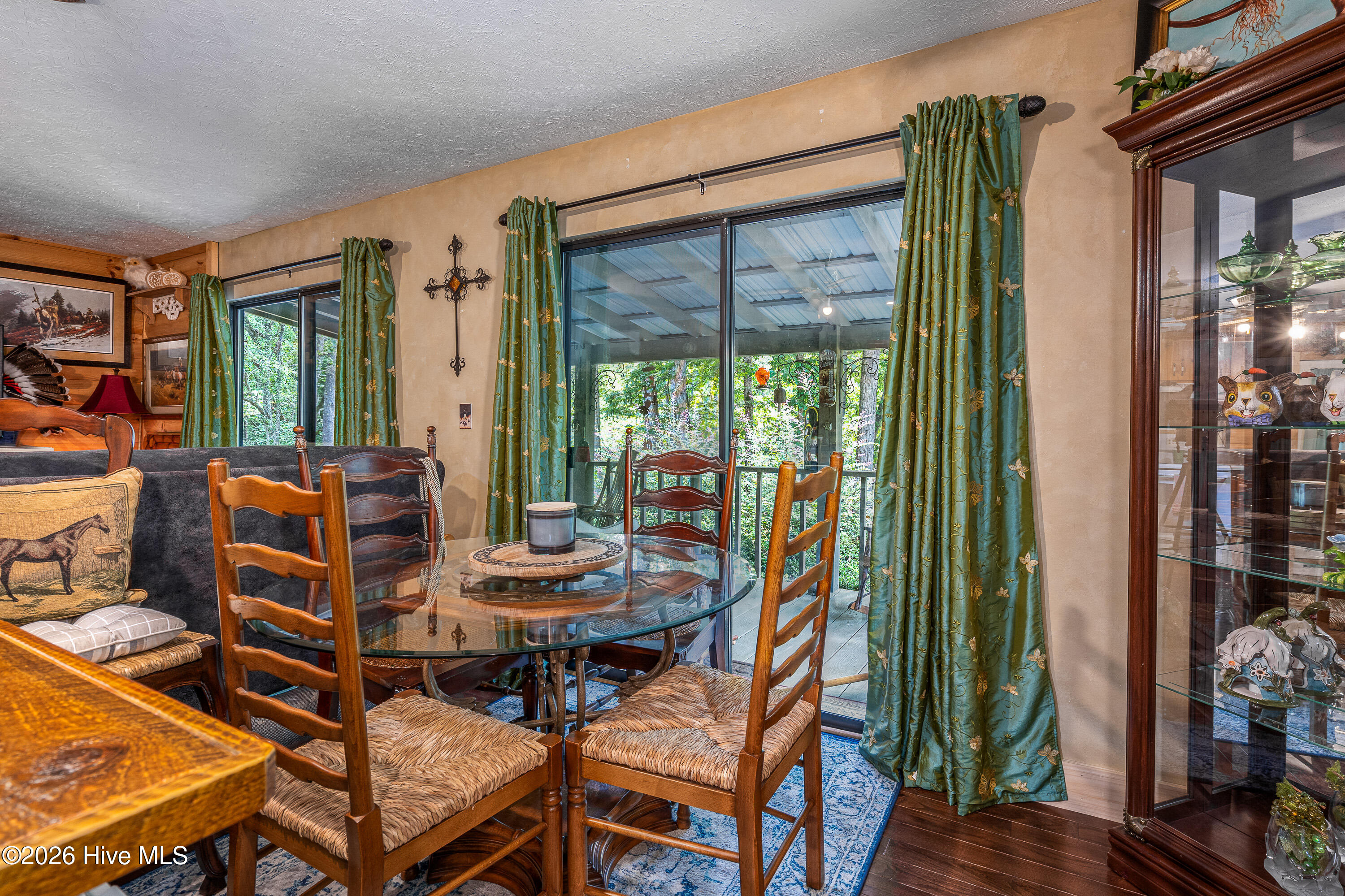 372 Hunter Ridge Property Photo 11