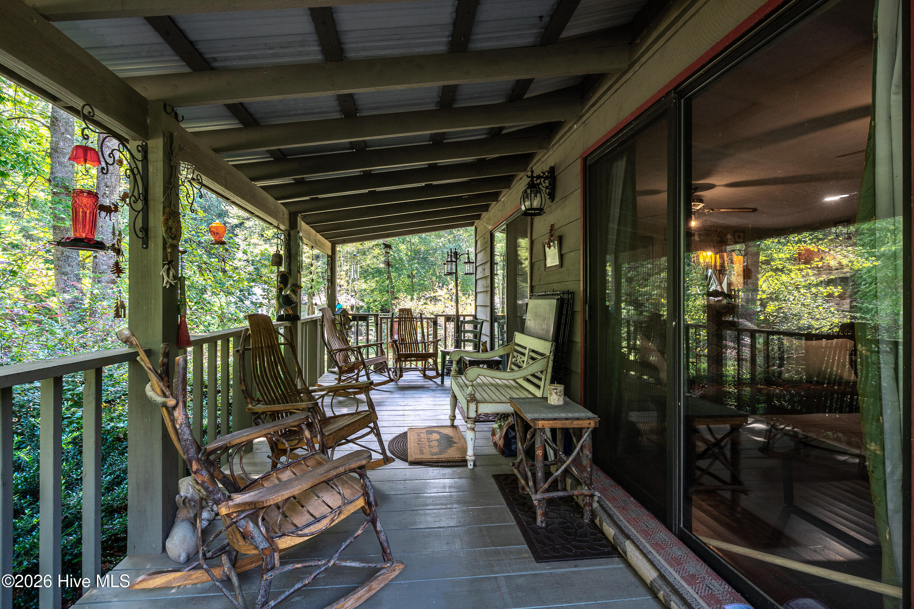372 Hunter Ridge Property Photo 17