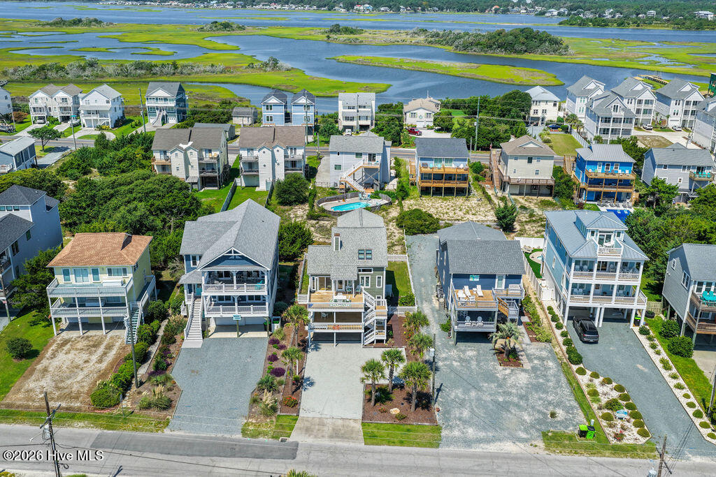 703 S Shore Drive Property Photo 3