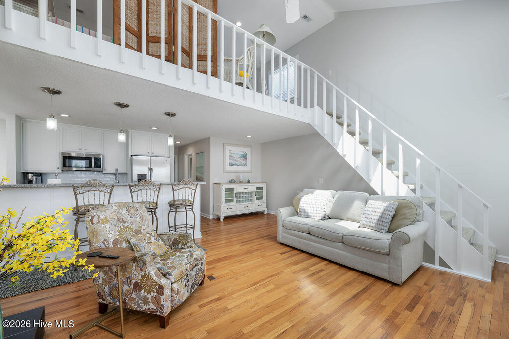 703 S Shore Drive Property Photo 11