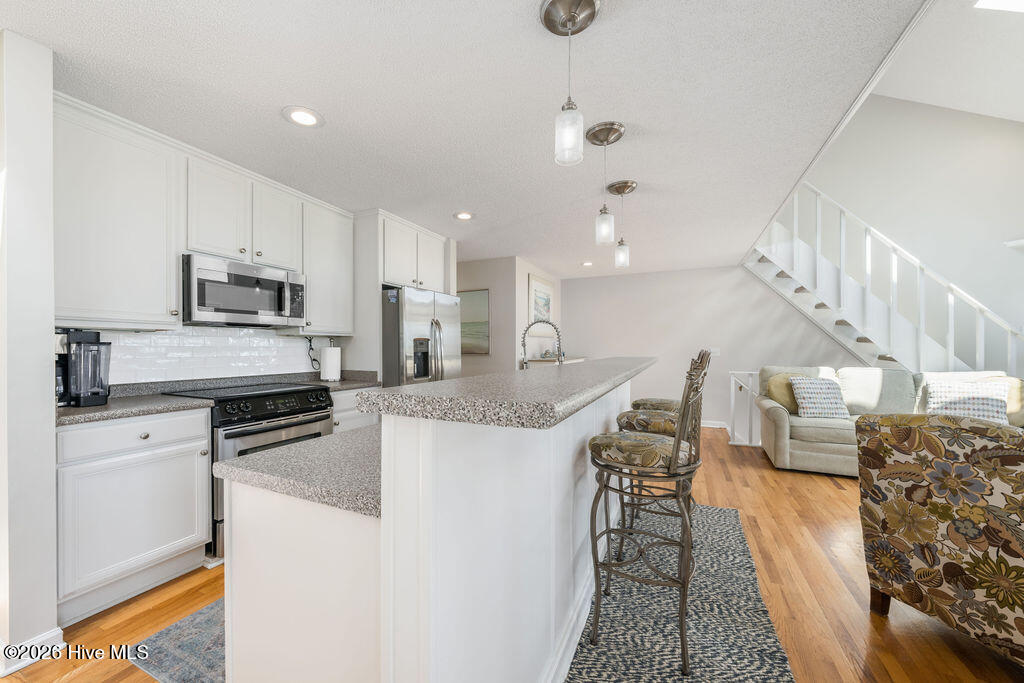 703 S Shore Drive Property Photo 21