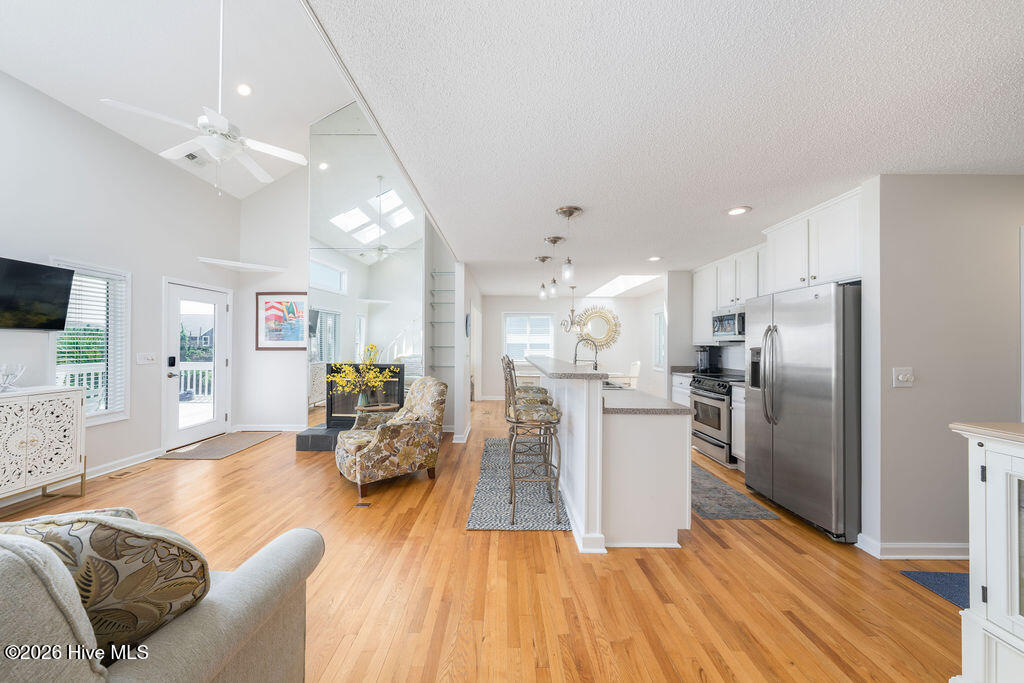 703 S Shore Drive Property Photo 23