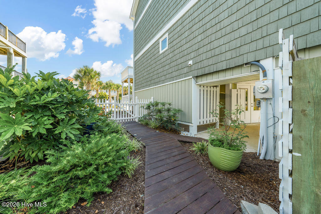 703 S Shore Drive Property Photo 53