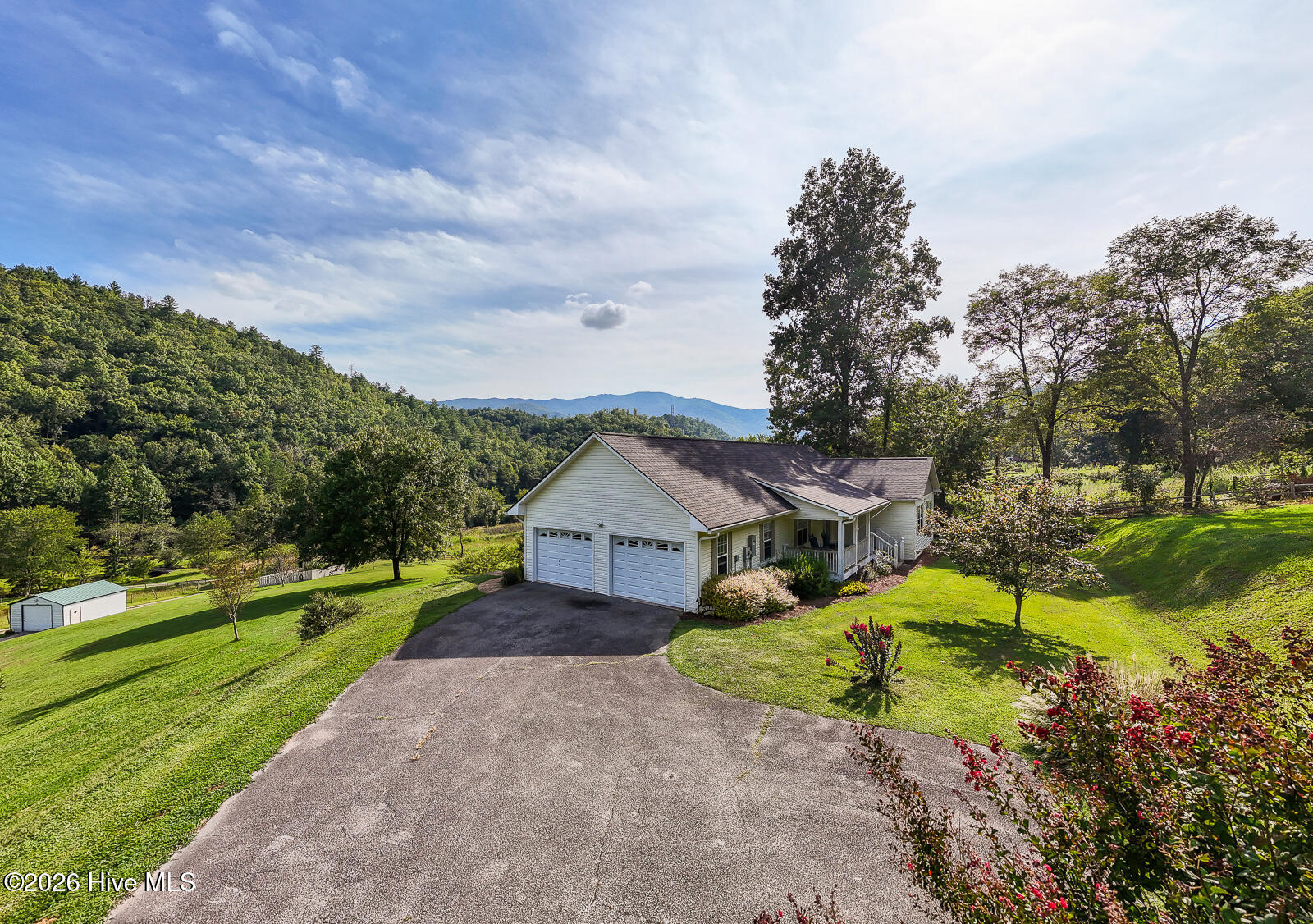 1056 Franks Creek Road Property Photo 3