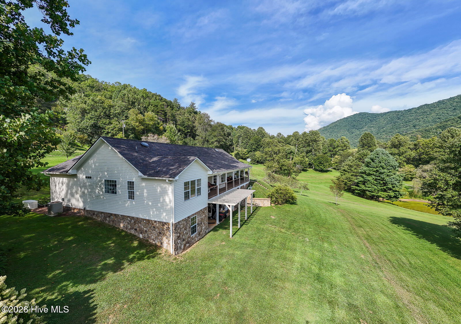 1056 Franks Creek Road Property Photo 7