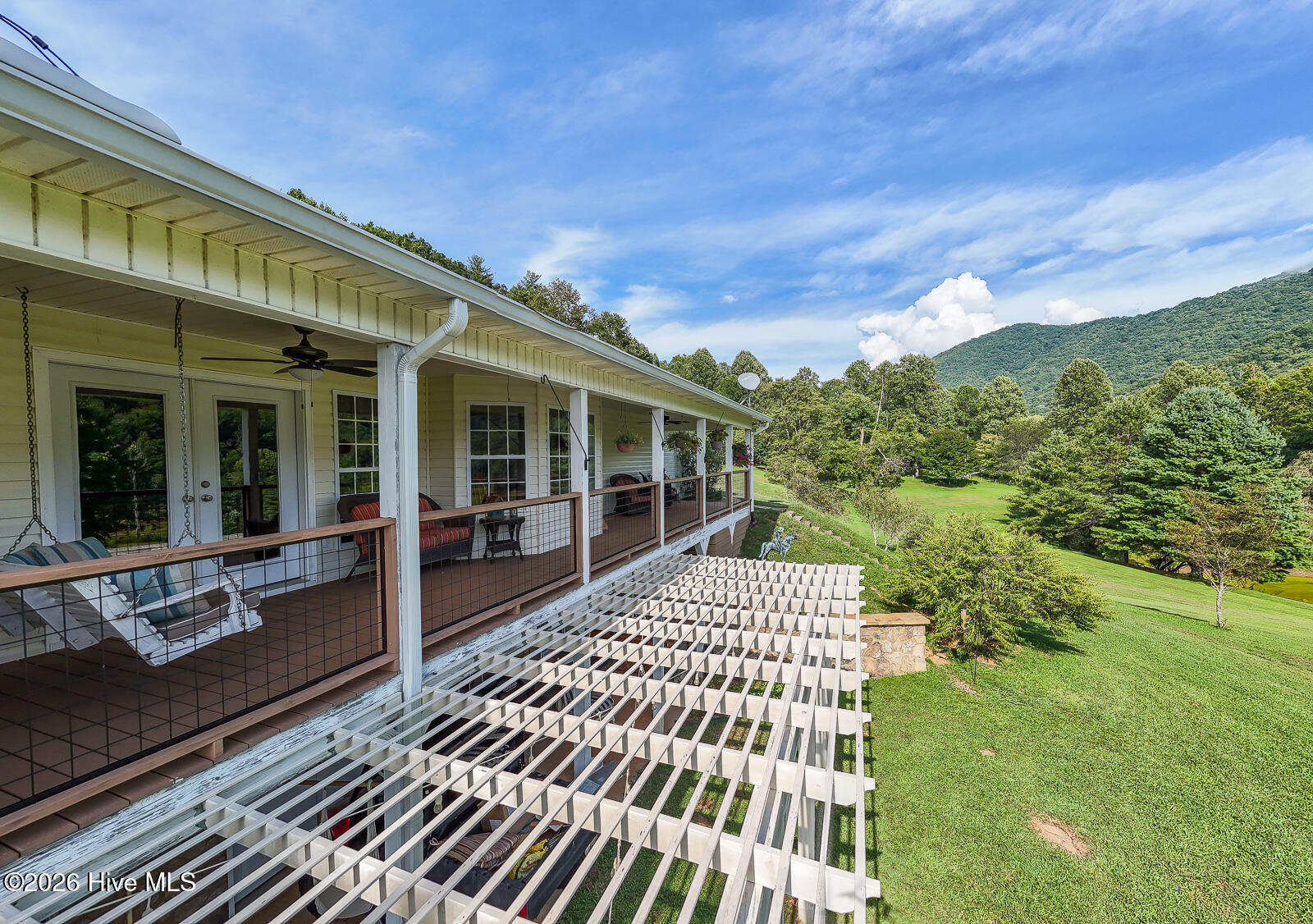 1056 Franks Creek Road Property Photo 8