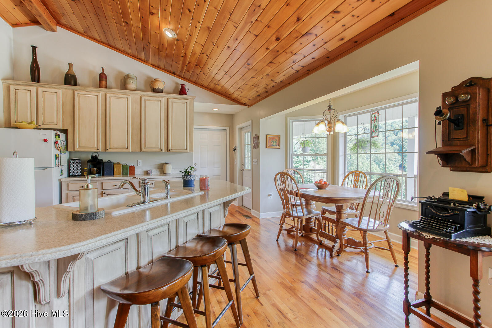 1056 Franks Creek Road Property Photo 12