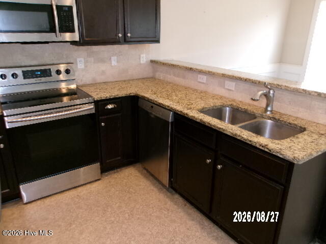 2115 Kinsale Avenue Property Photo 8