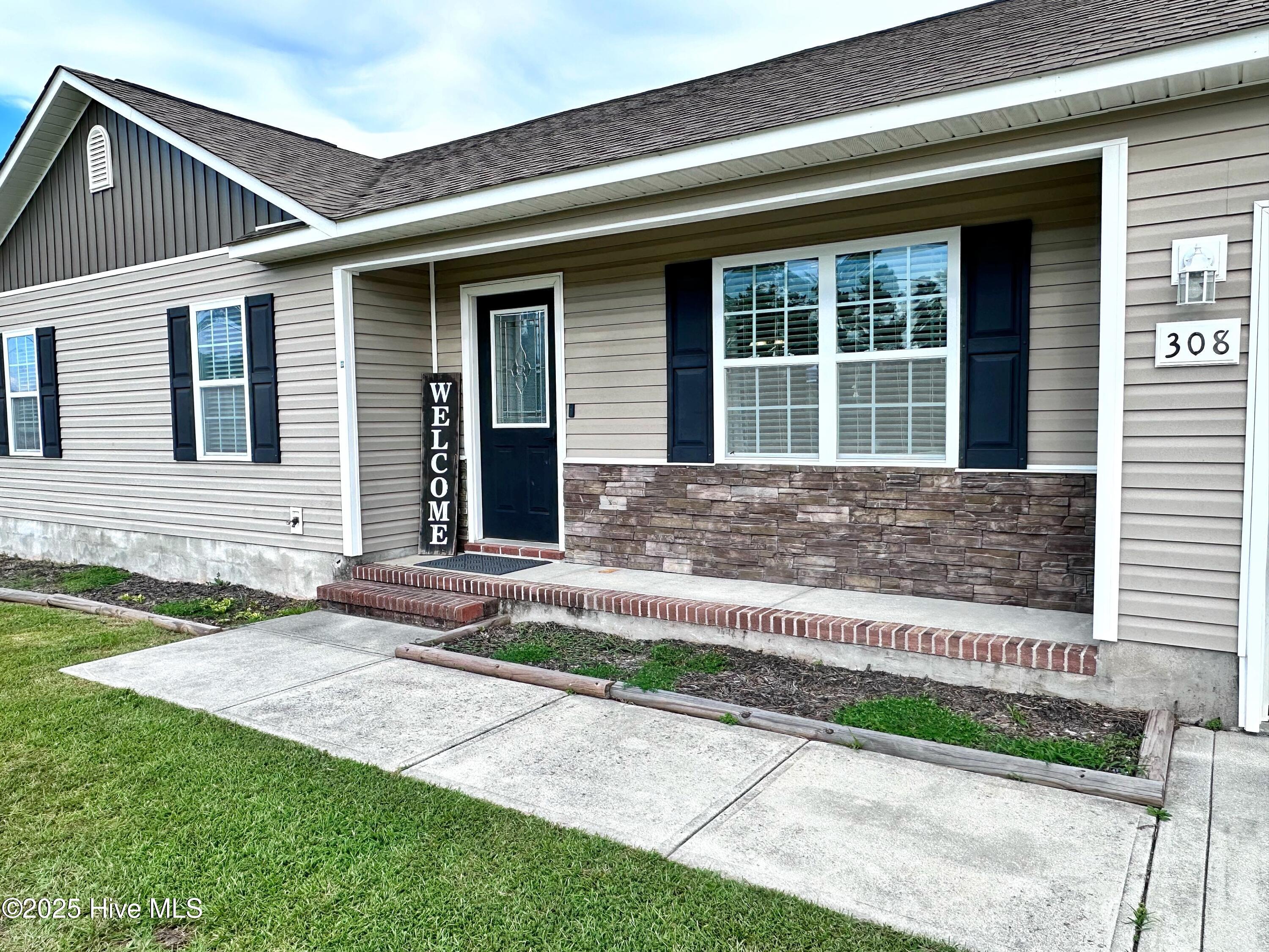 308 Basil Court Property Photo 2