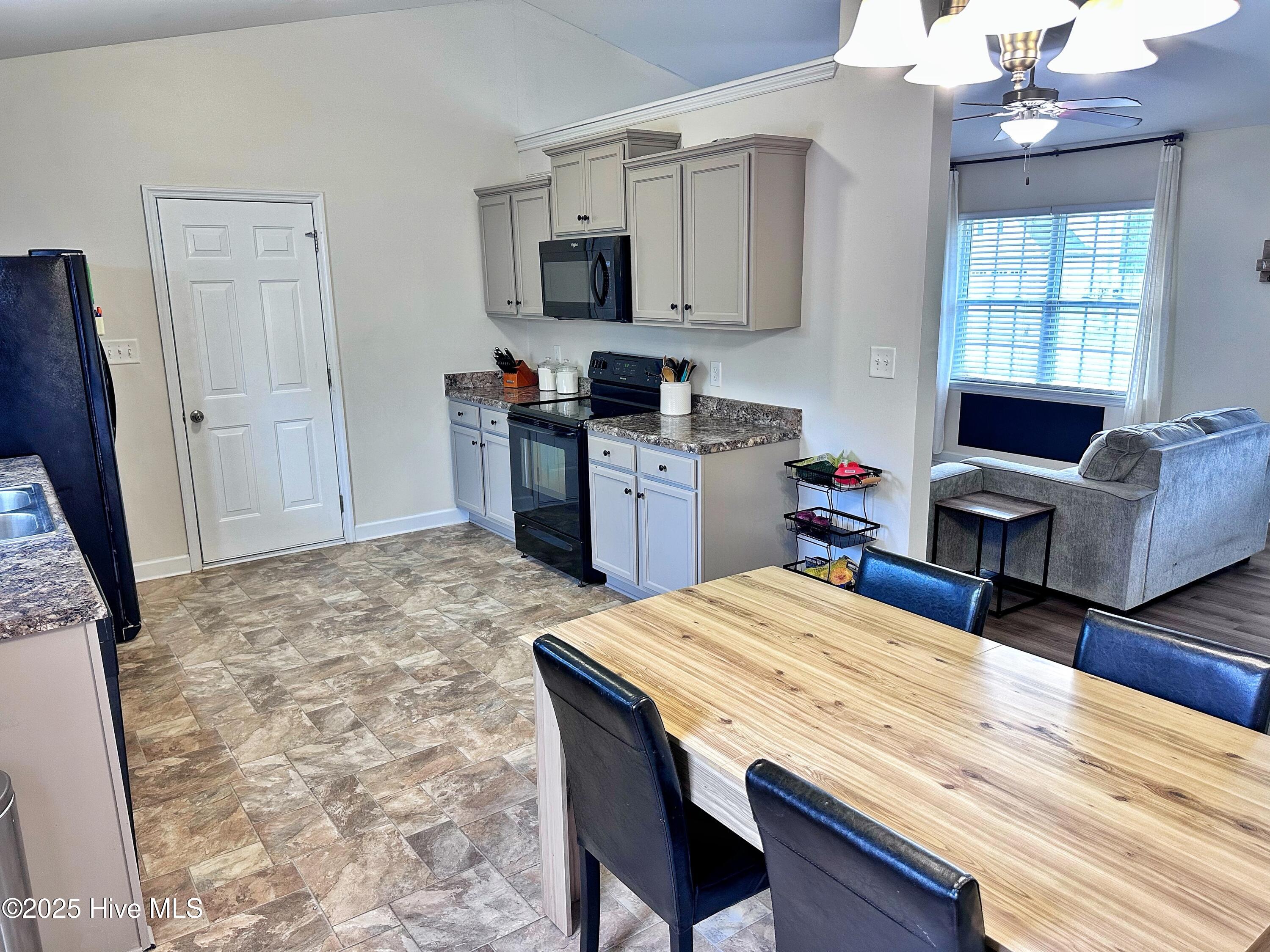308 Basil Court Property Photo 10
